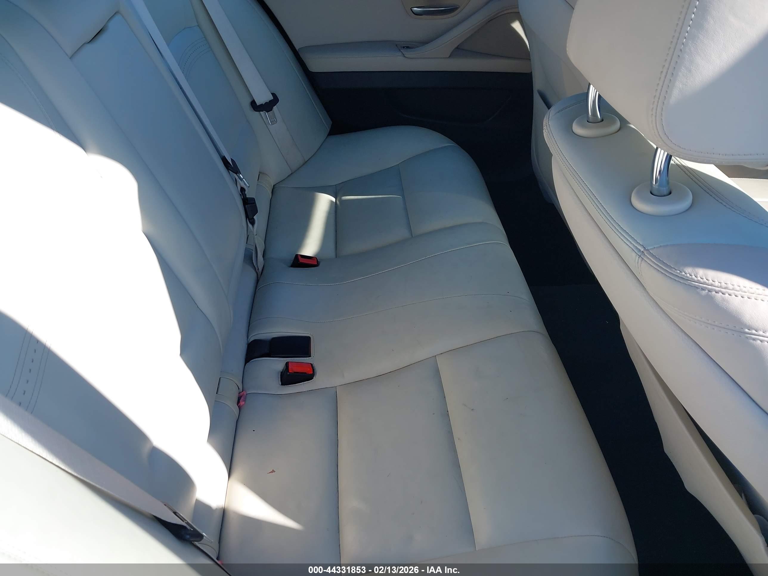 BMW 535I image 8