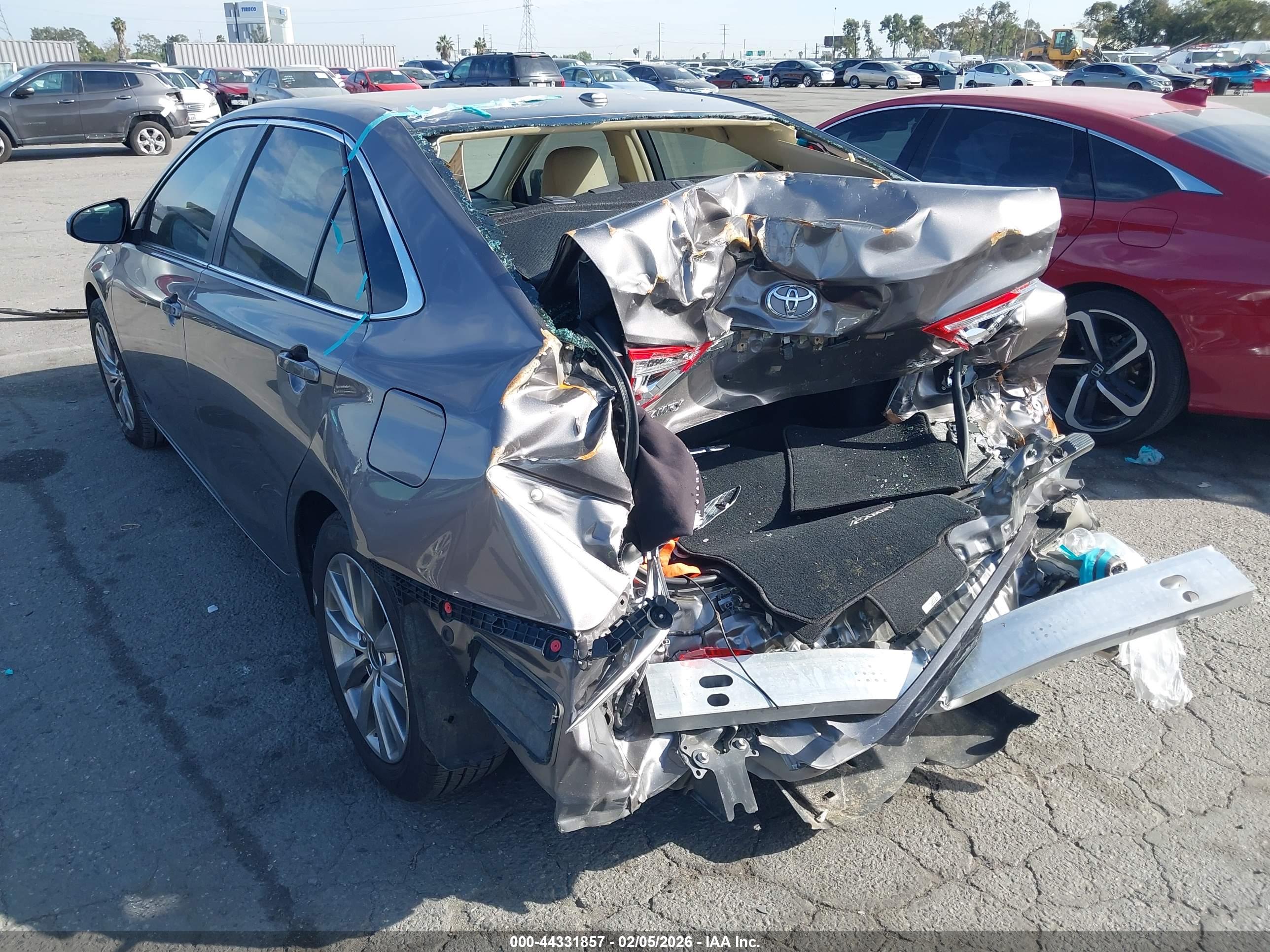 TOYOTA CAMRY image 6