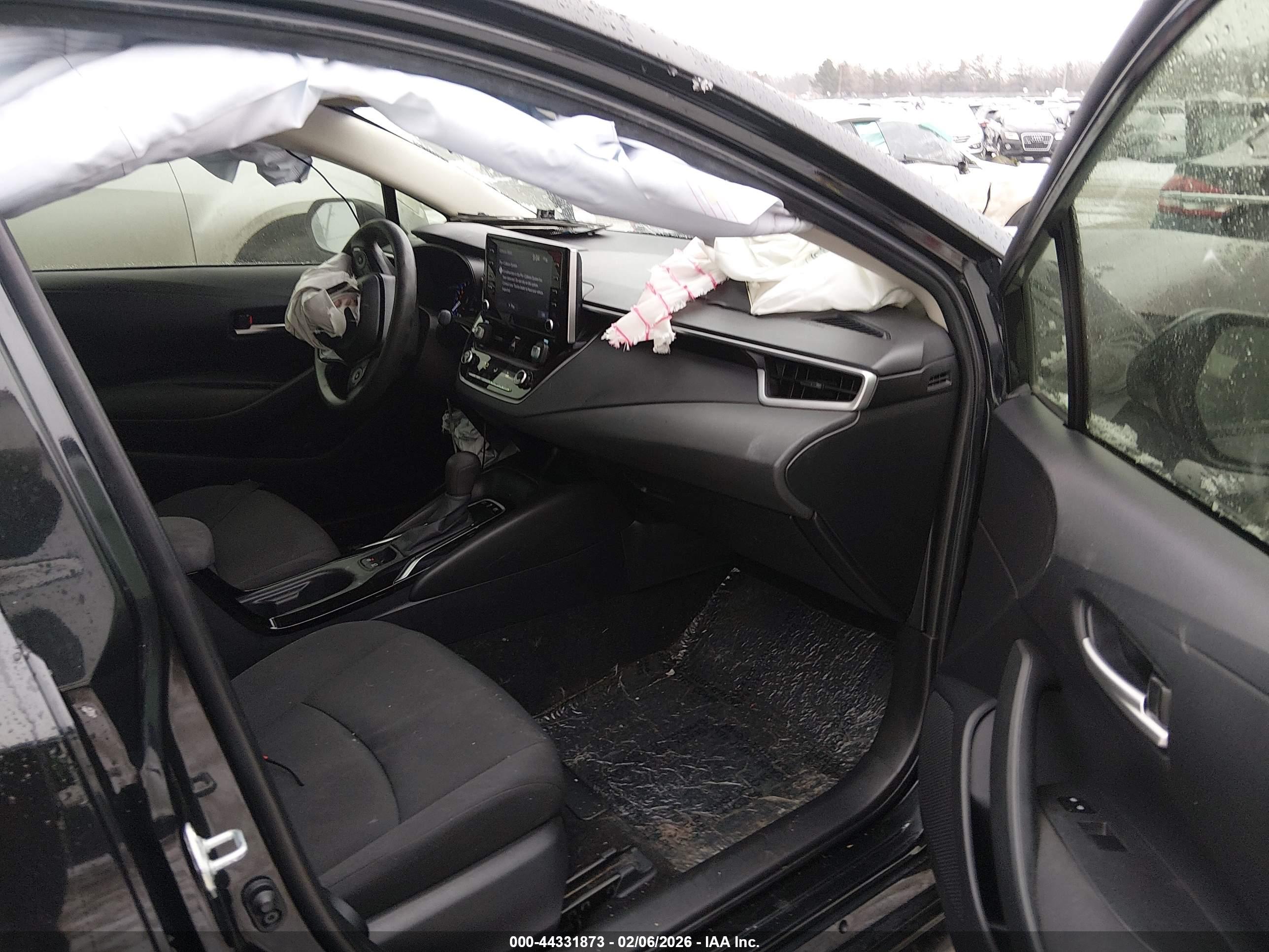 TOYOTA COROLLA image 5