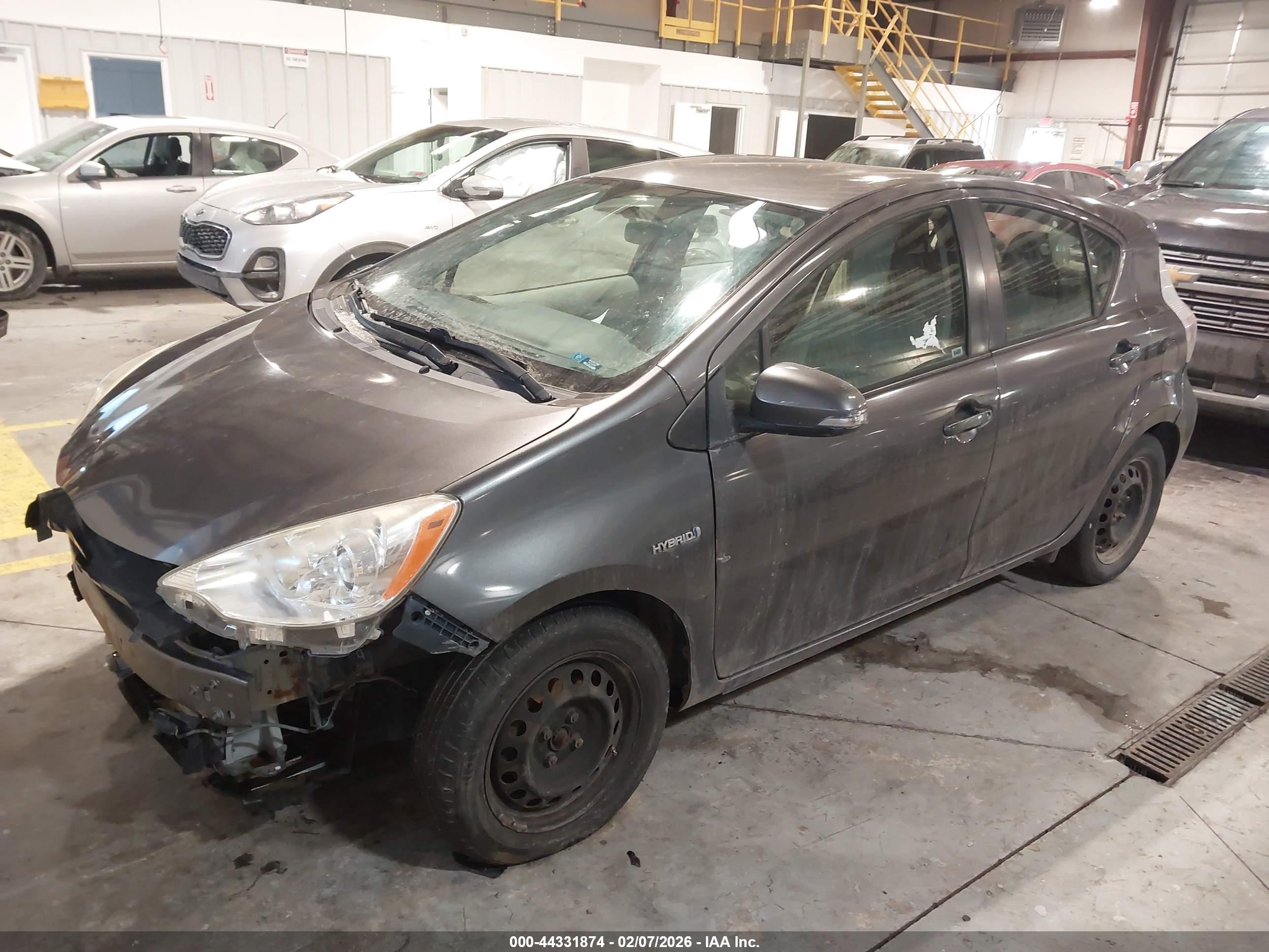 TOYOTA PRIUS image 2