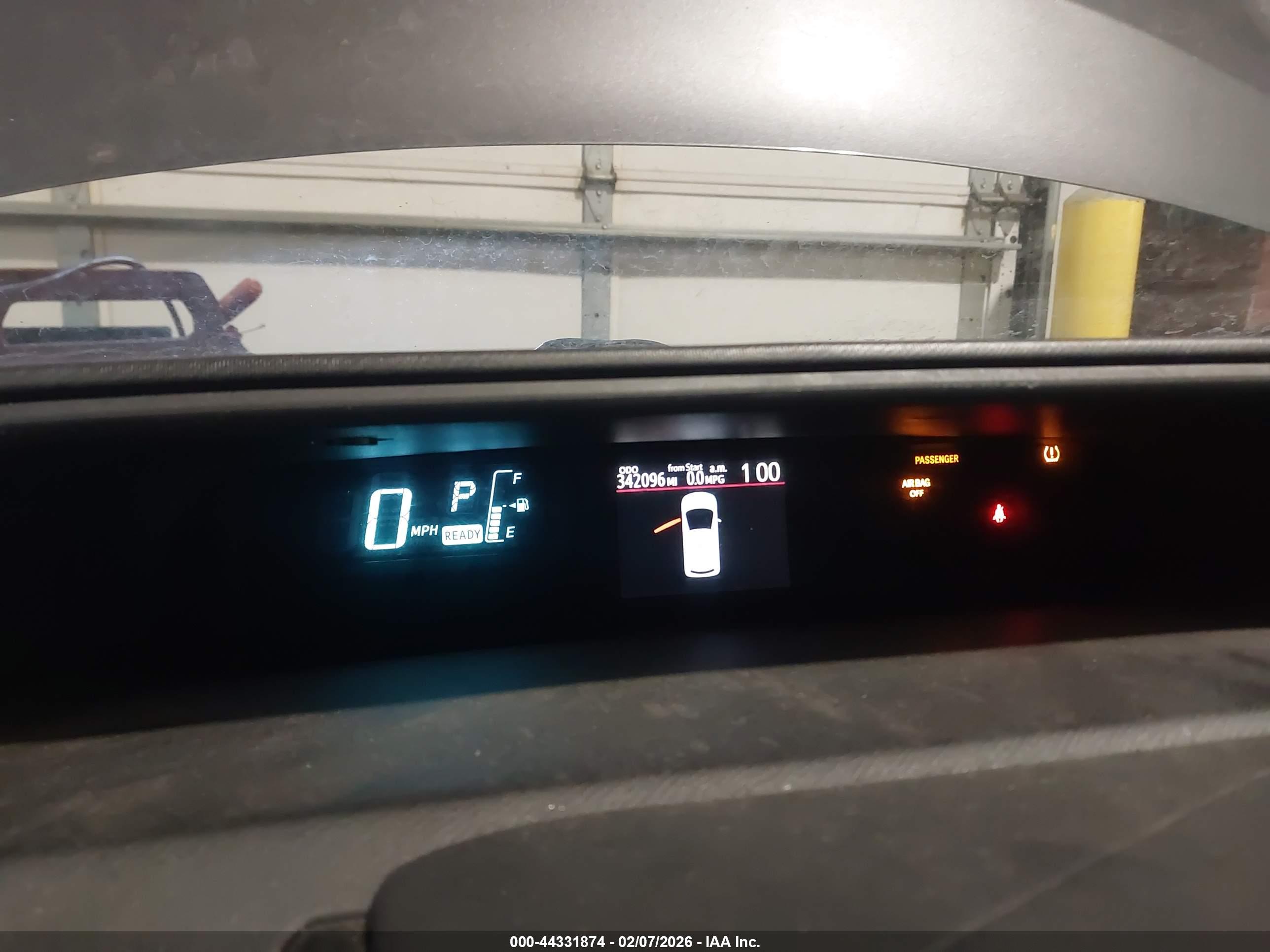 TOYOTA PRIUS image 7