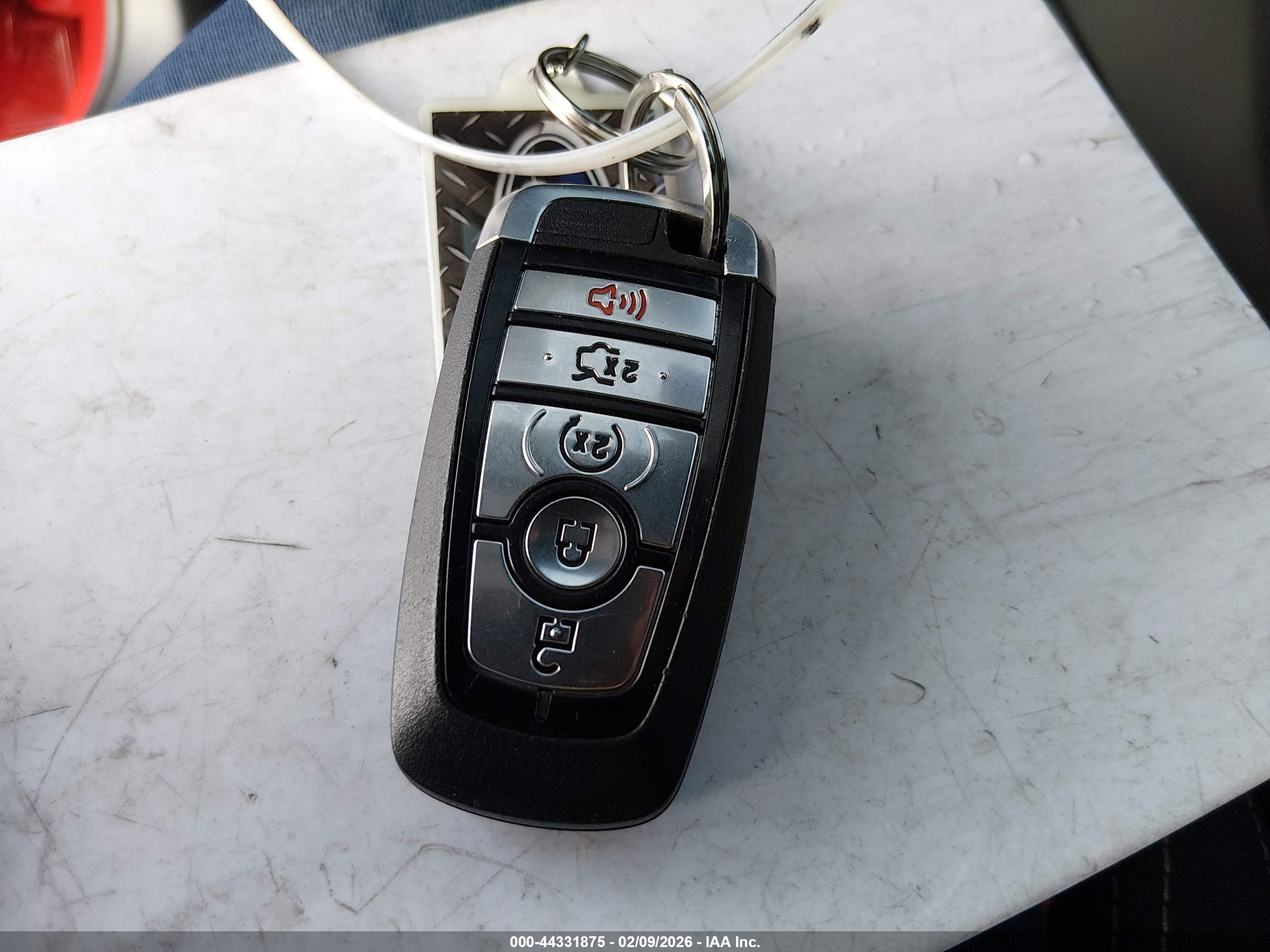 FORD MUSTANG image 11