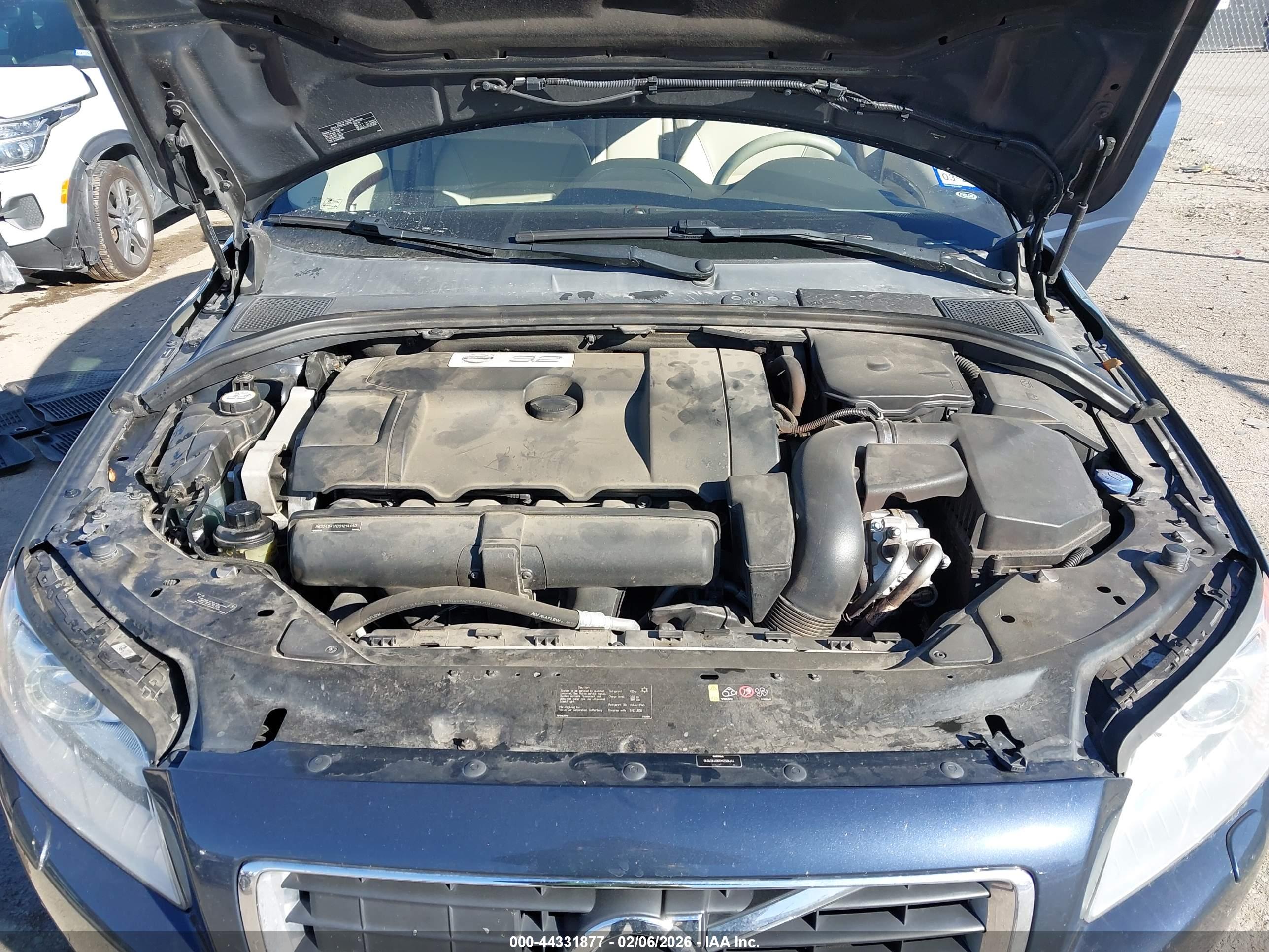 VOLVO S80 image 10