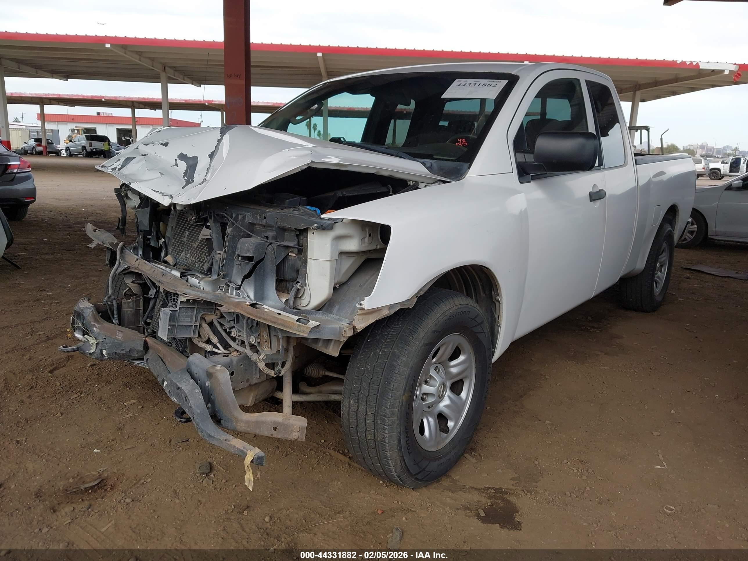 NISSAN TITAN image 2