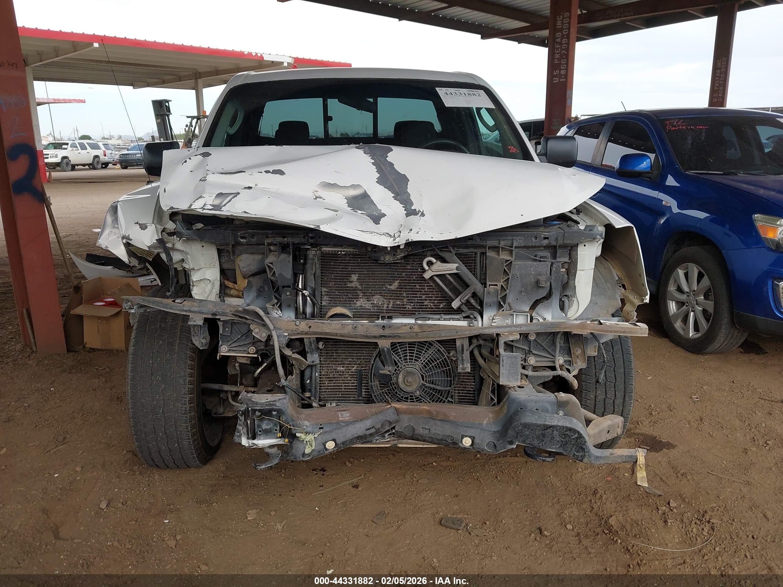 NISSAN TITAN image 6