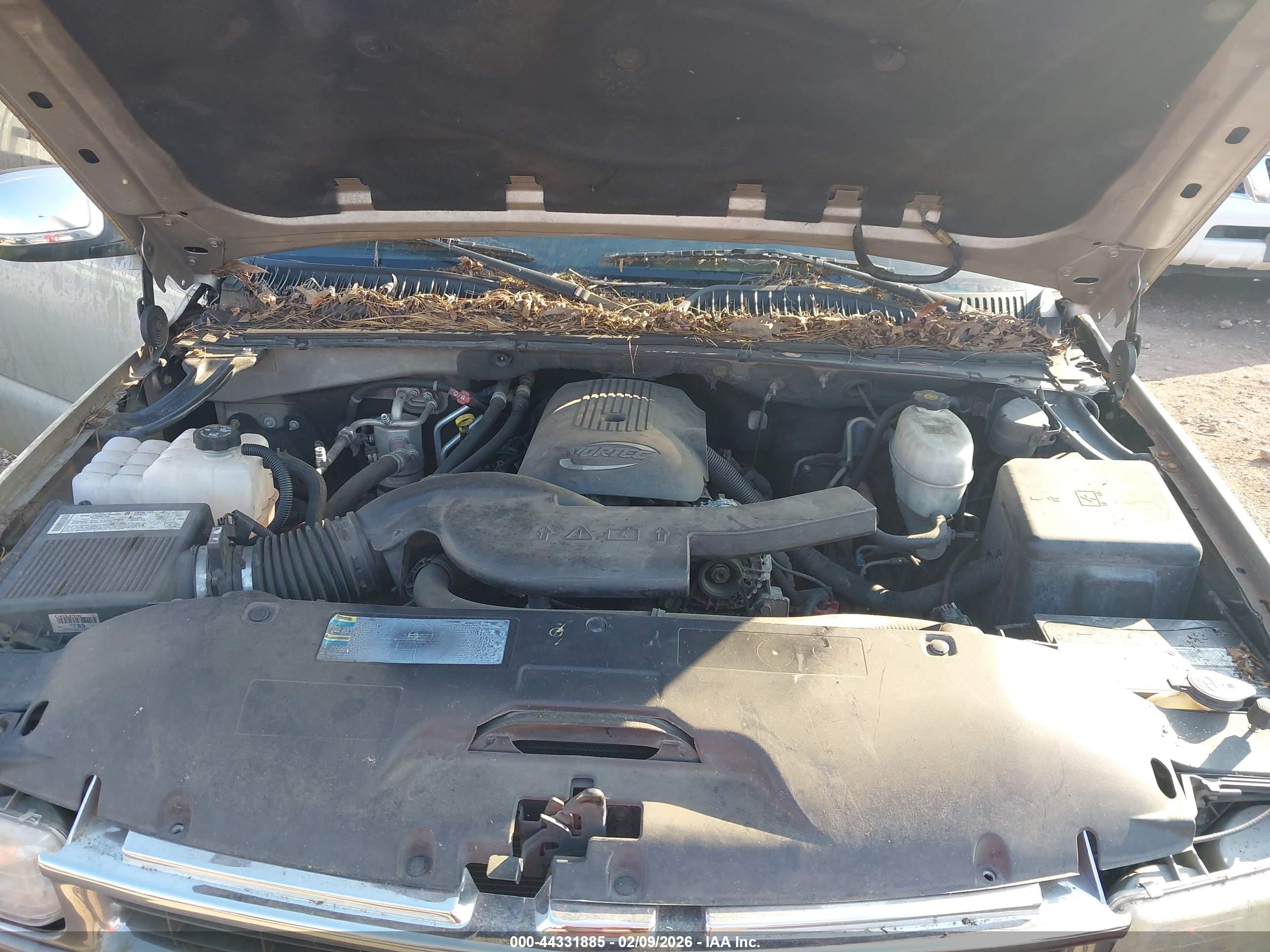 CHEVROLET TAHOE image 10