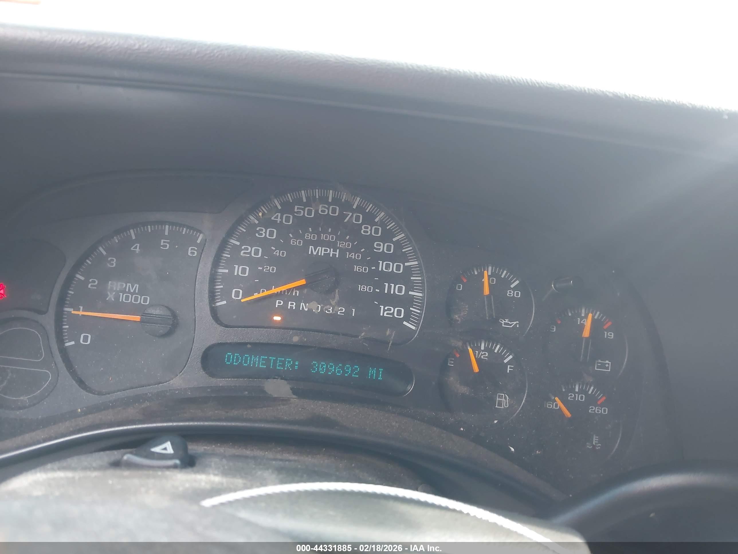CHEVROLET TAHOE image 7
