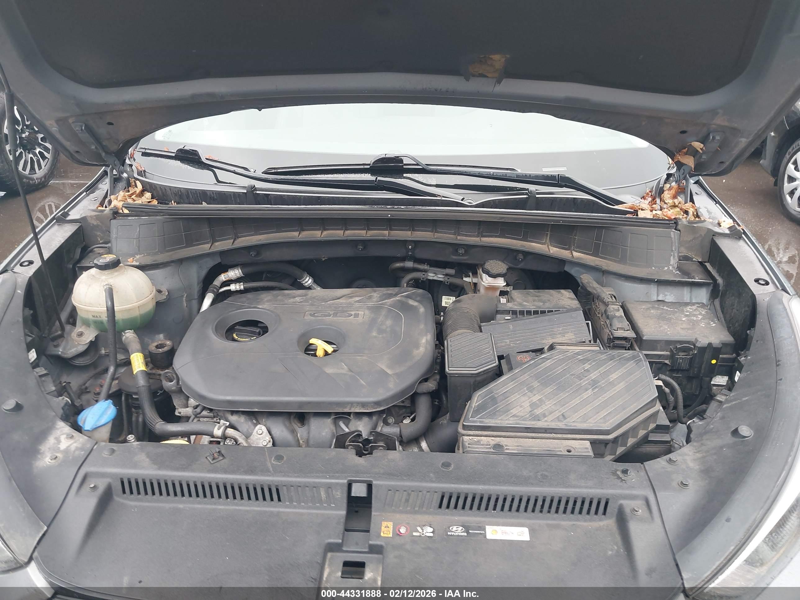 HYUNDAI TUCSON image 10