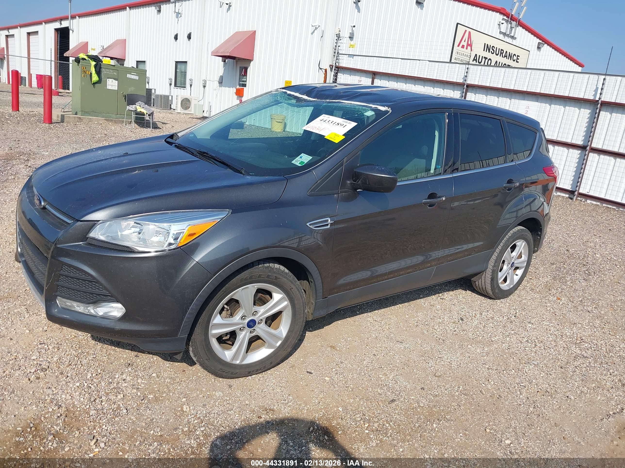 FORD ESCAPE image 2