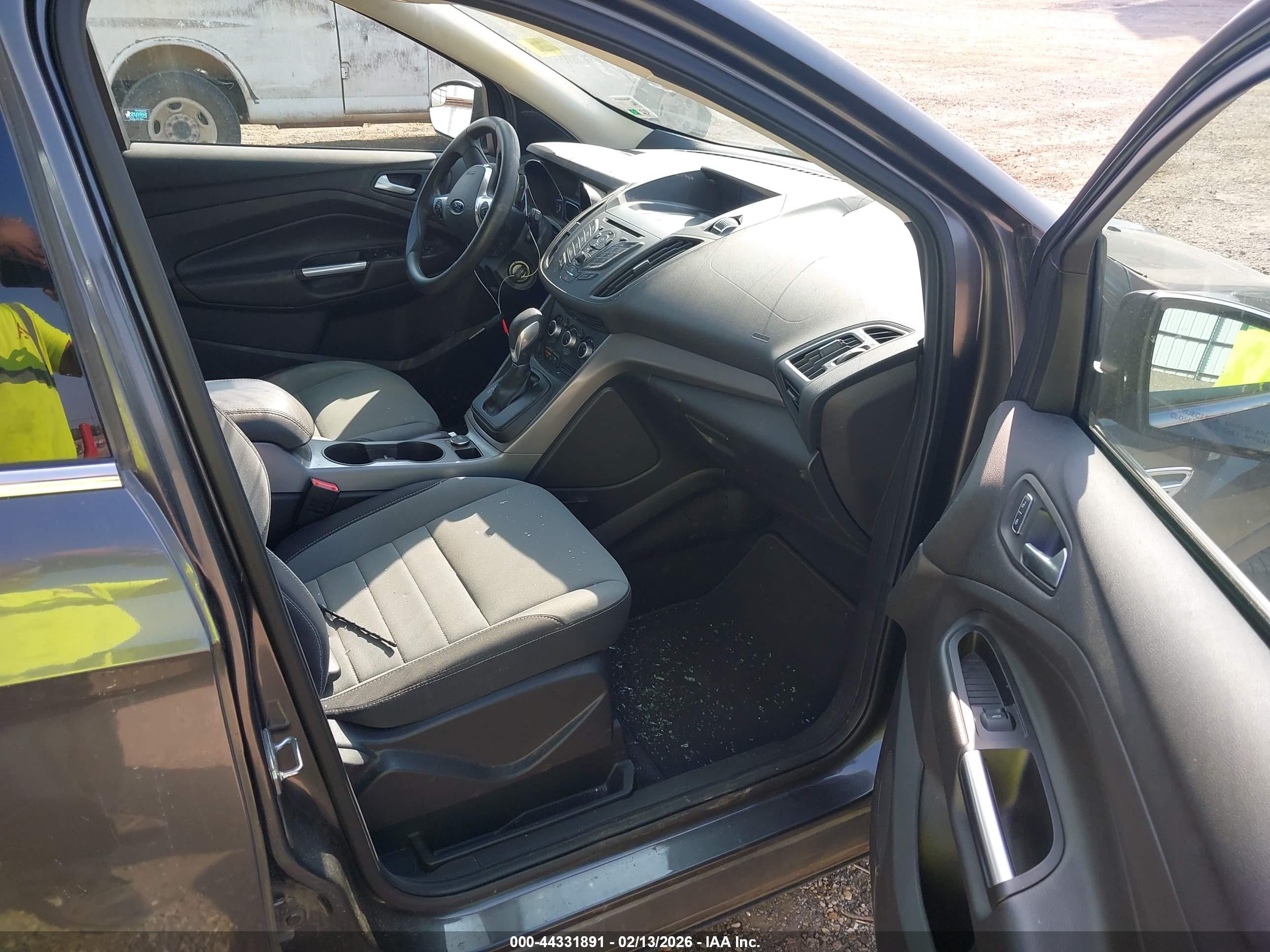 FORD ESCAPE image 5