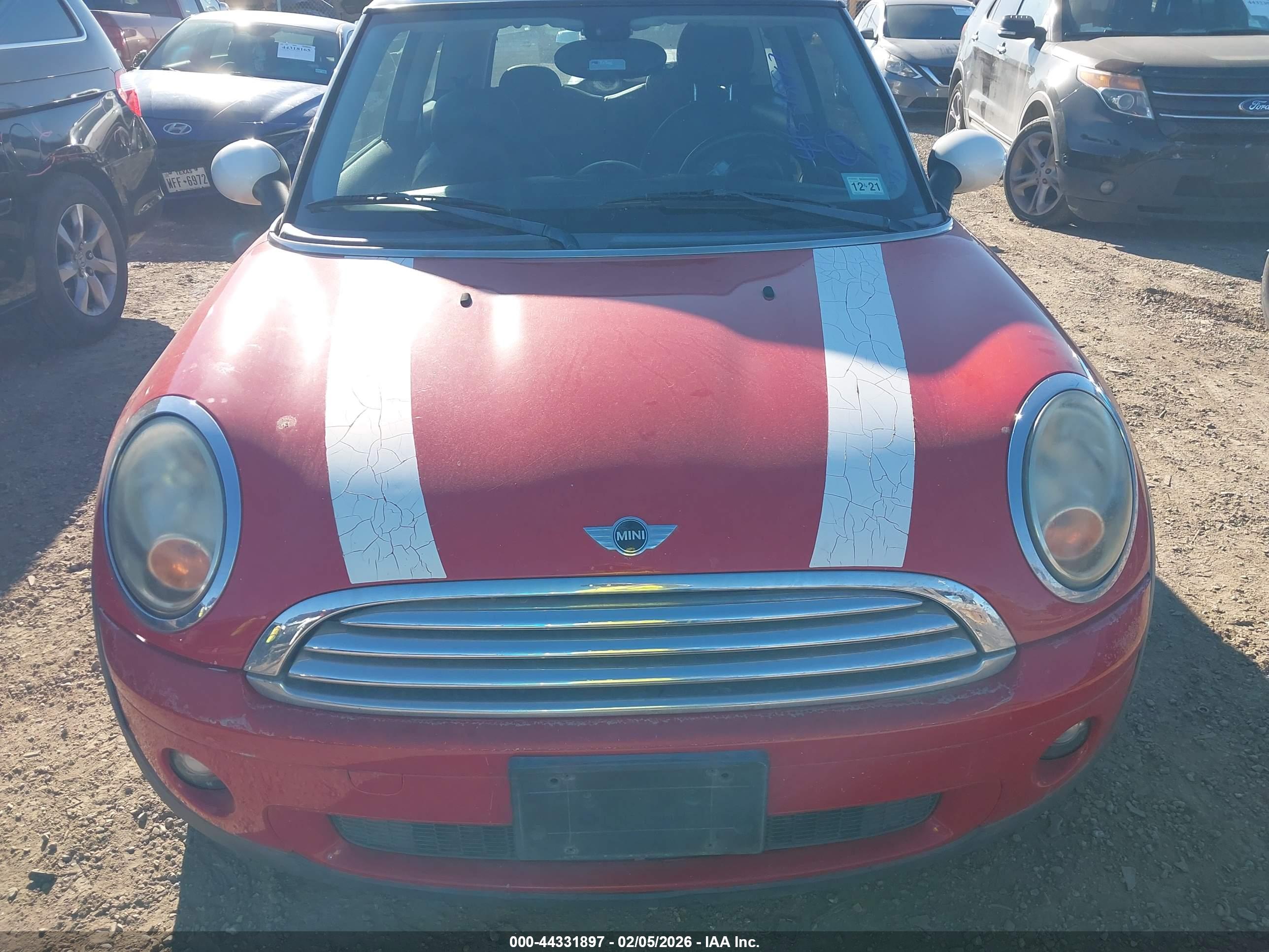 MINI COOPER image 6