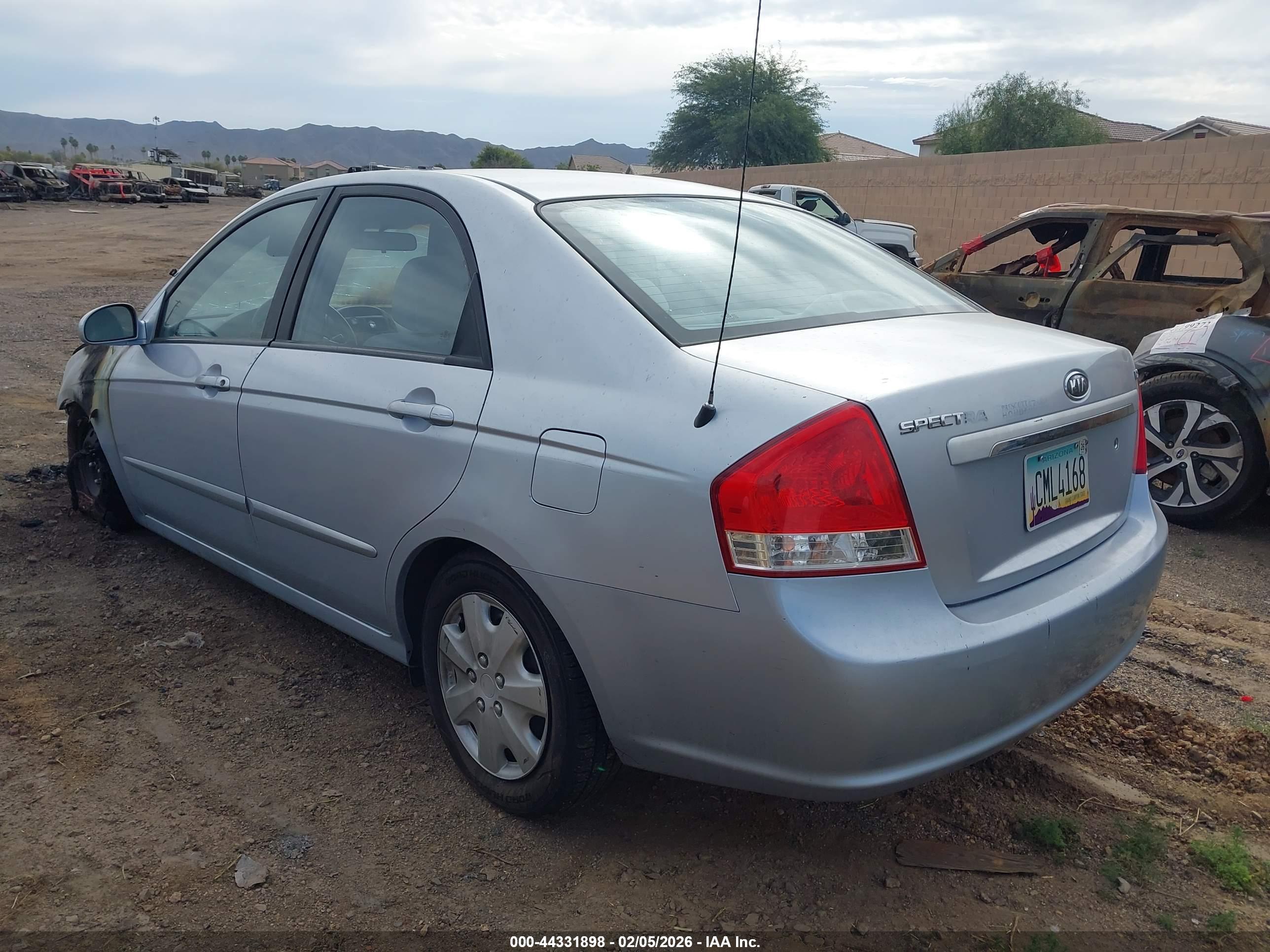 KIA SPECTRA image 3