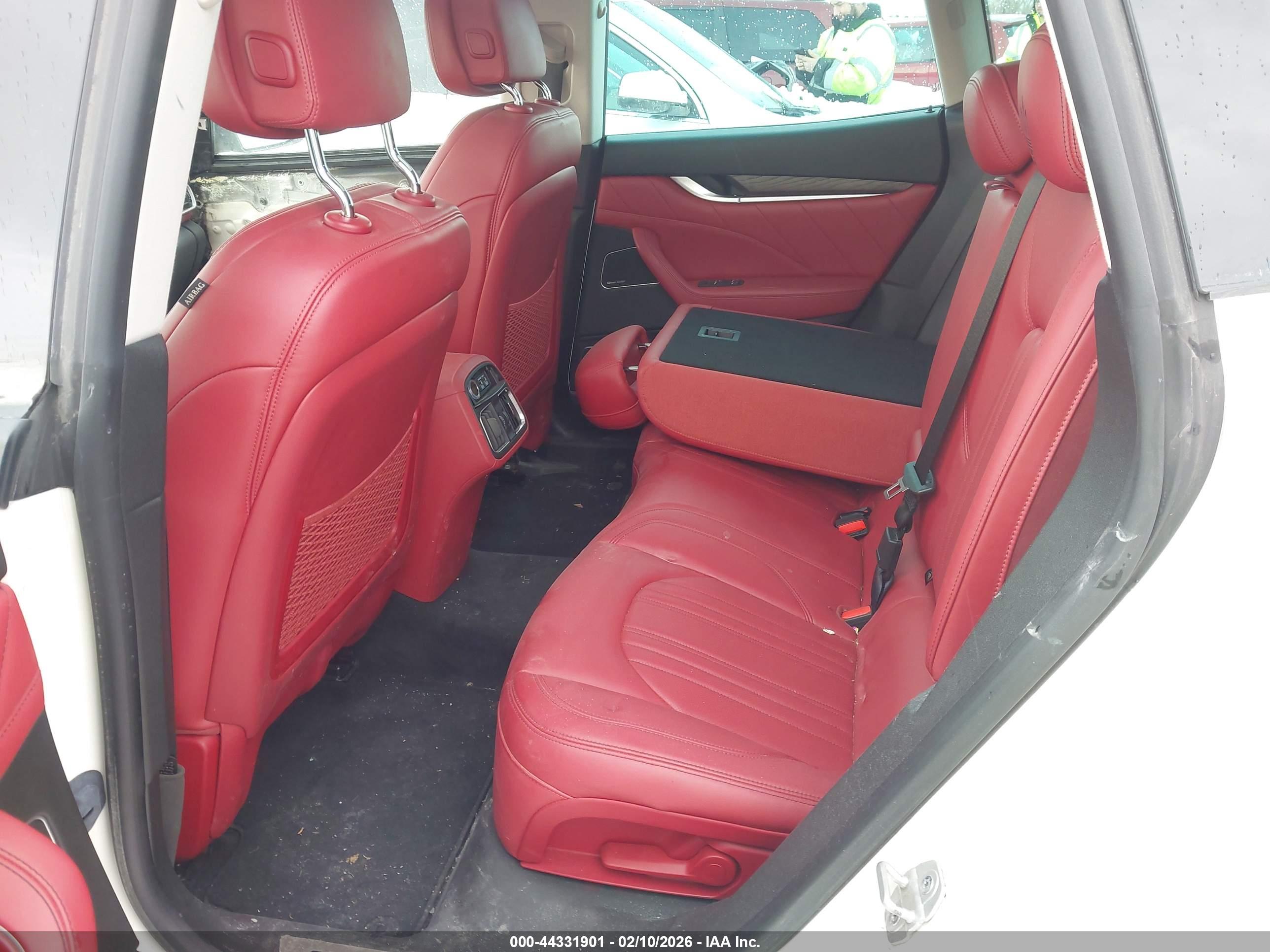 MASERATI LEVANTE image 8