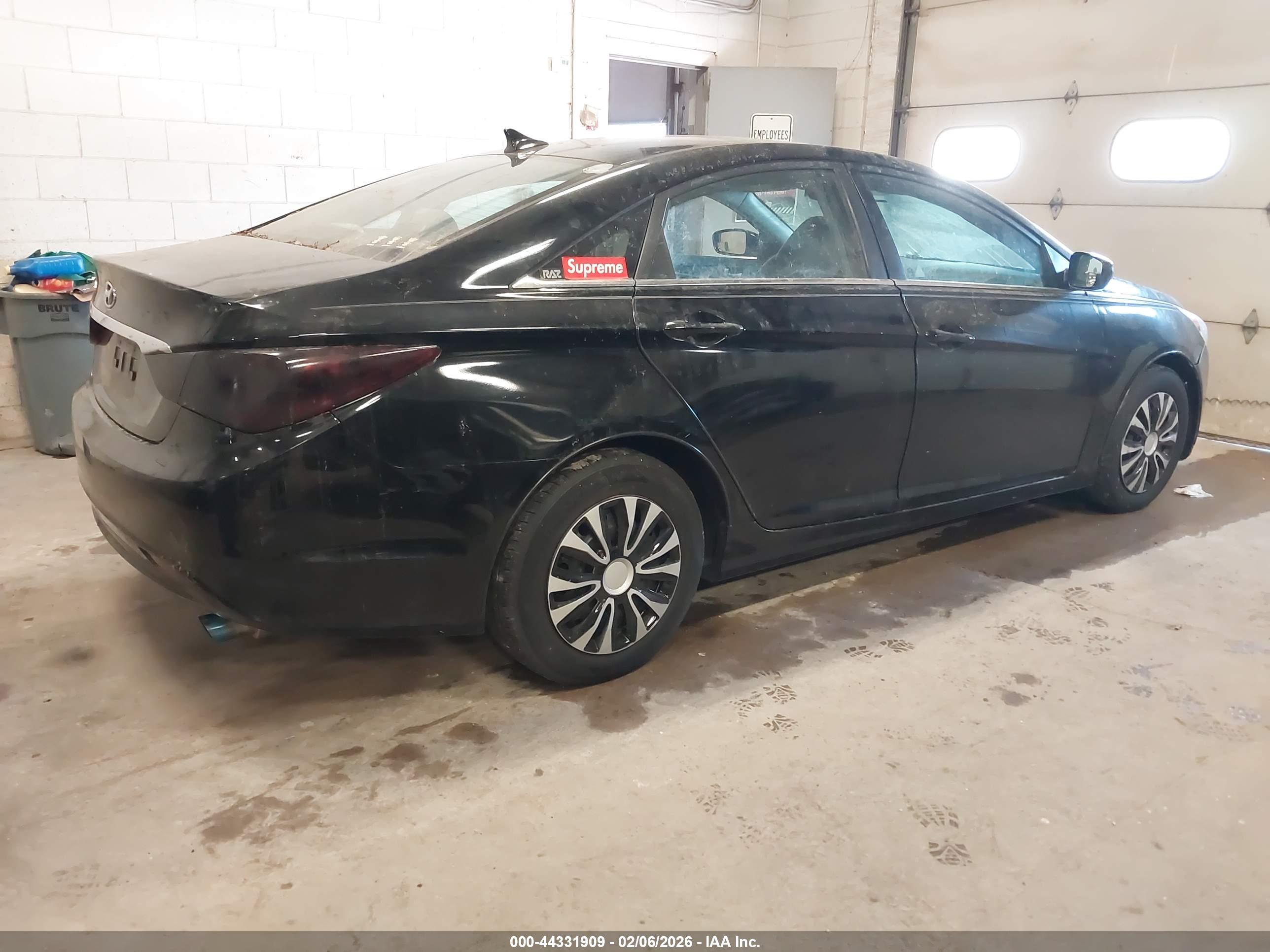 HYUNDAI SONATA image 4