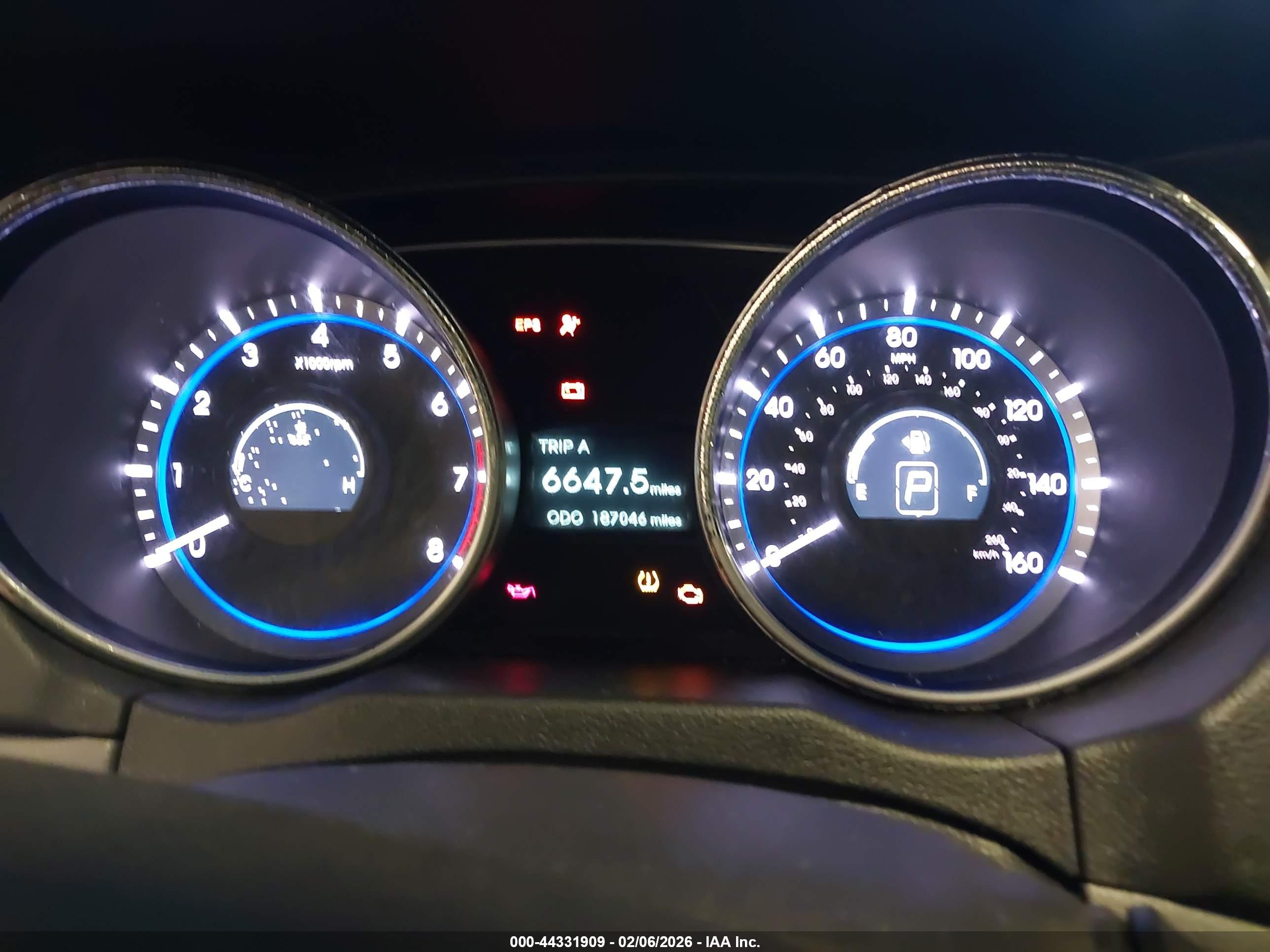 HYUNDAI SONATA image 7