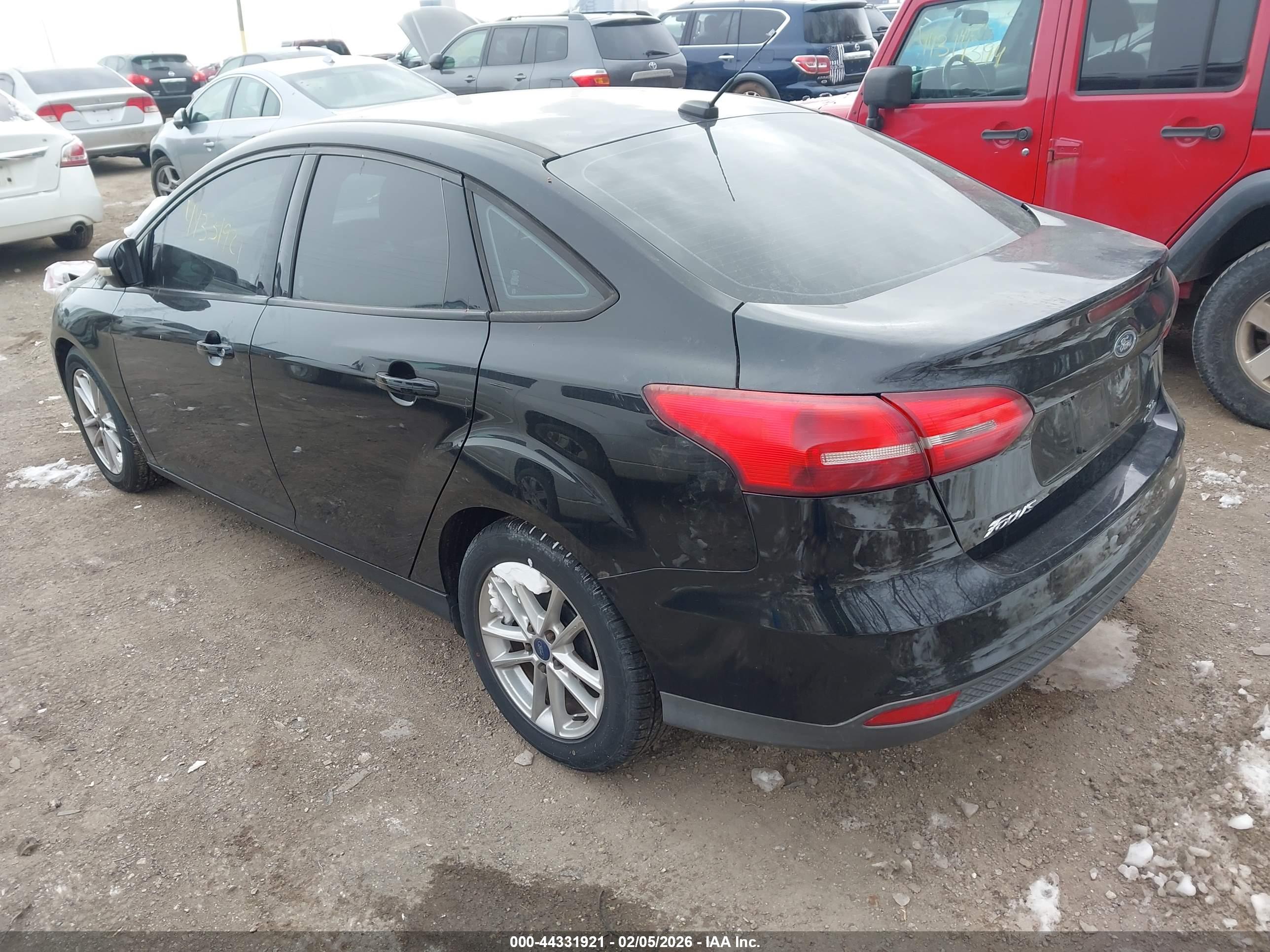 FORD FOCUS image 3