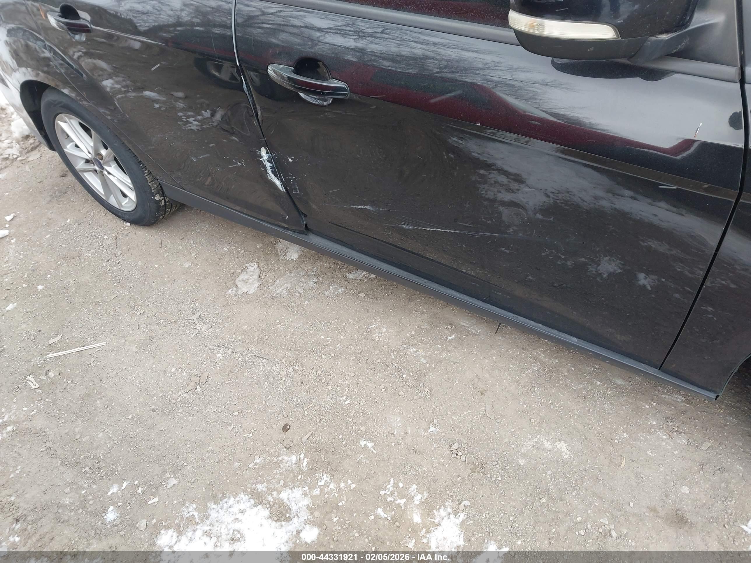 FORD FOCUS image 6