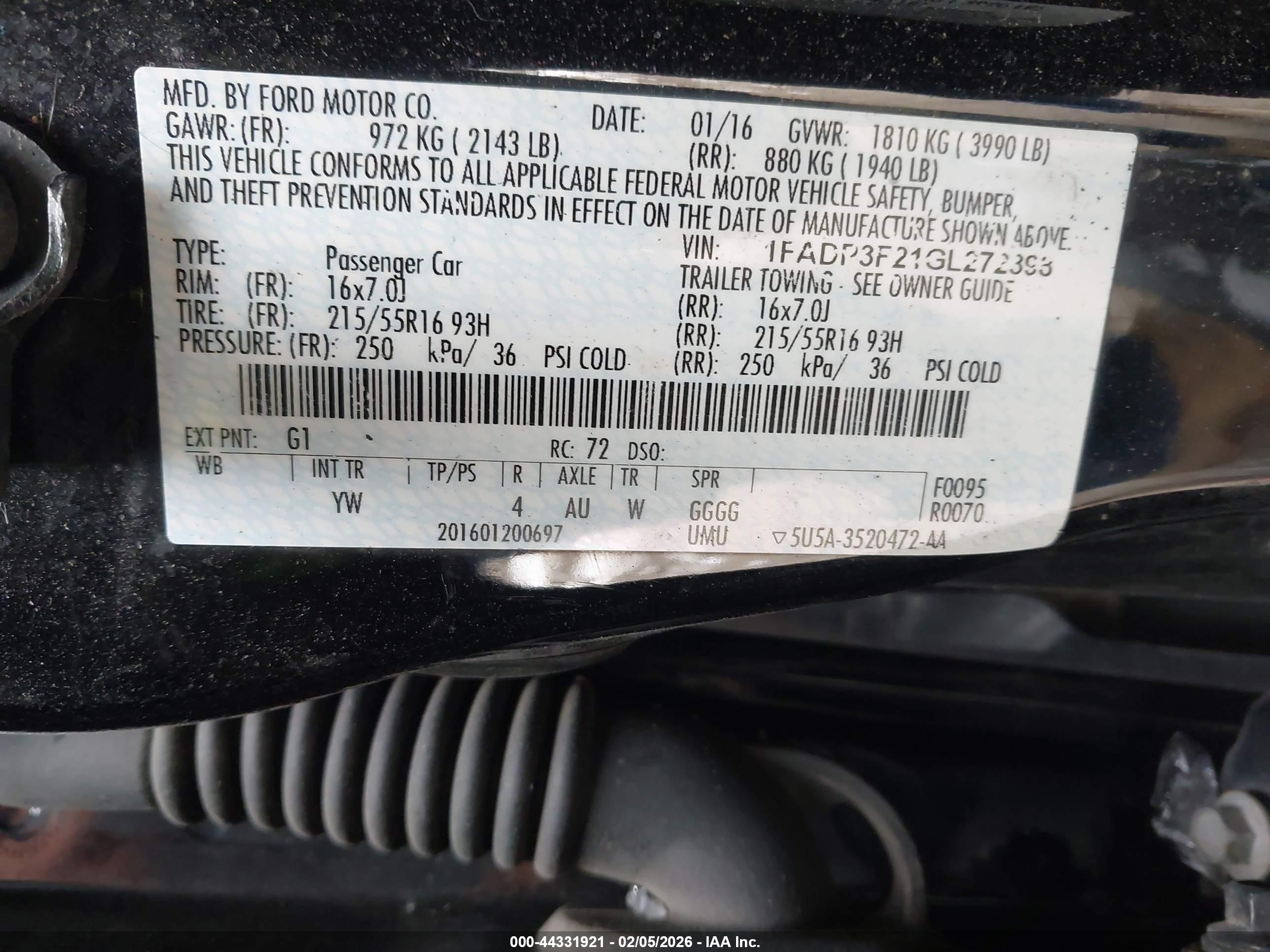 FORD FOCUS image 9