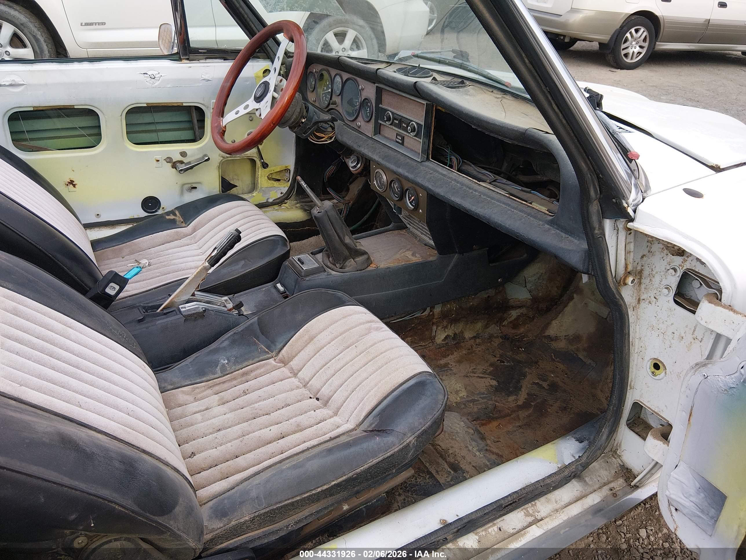FIAT 124 image 5