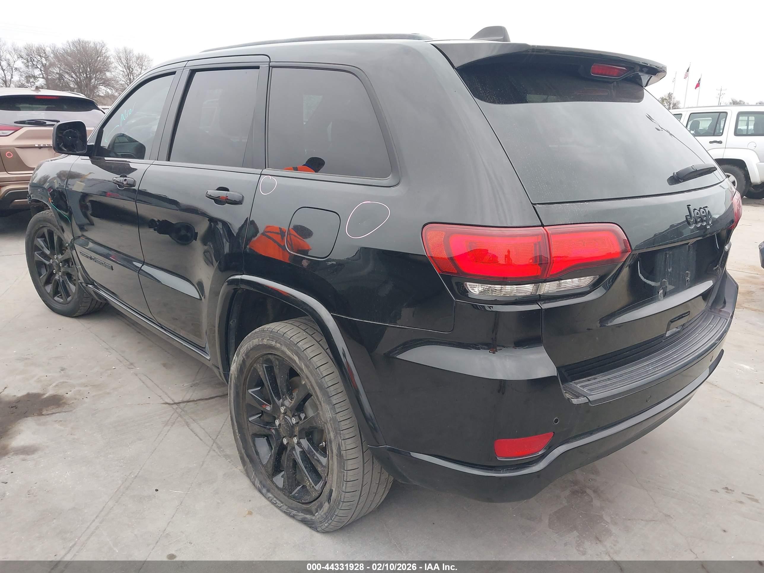 JEEP GRAND image 3