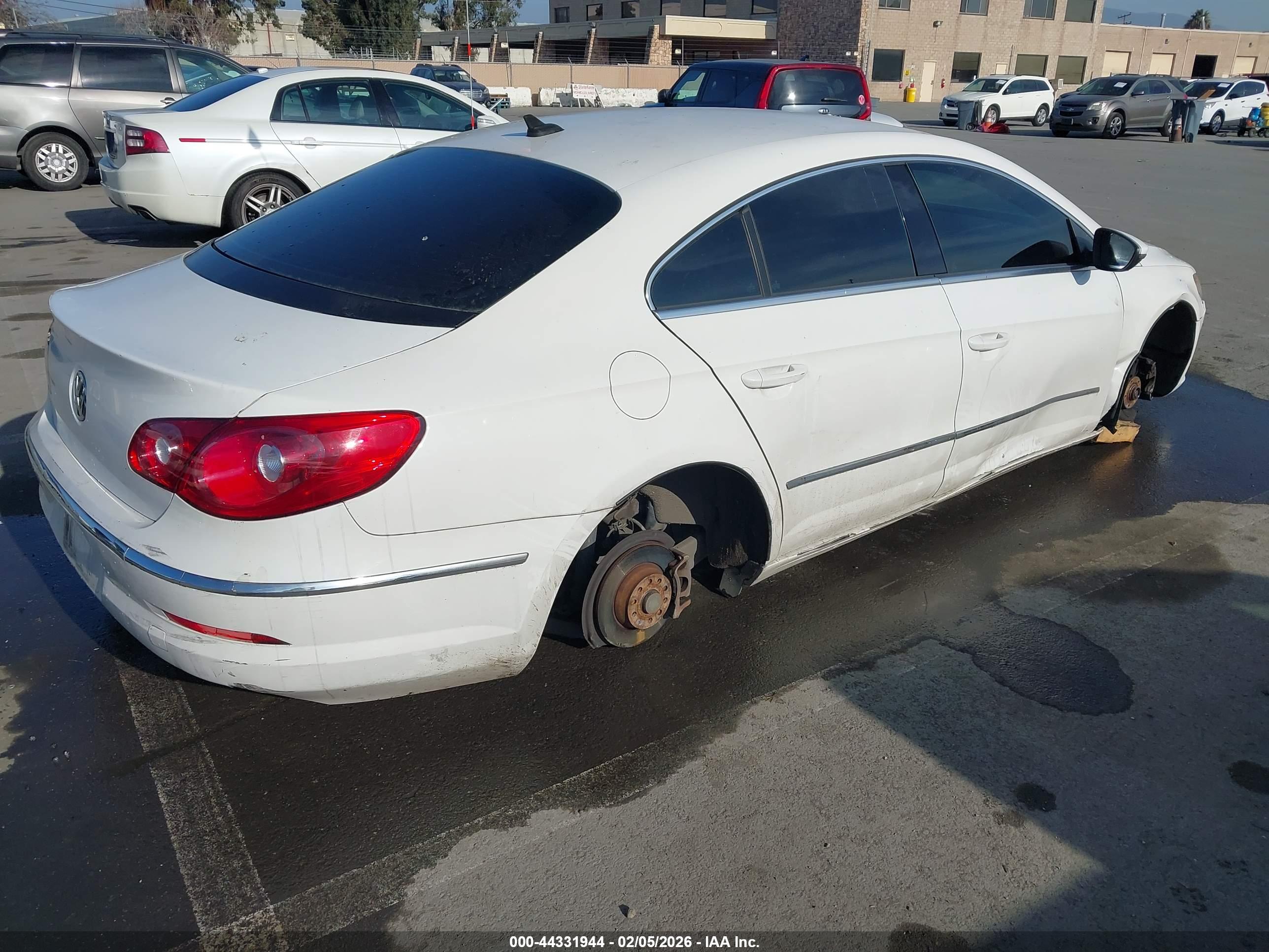VOLKSWAGEN CC image 4