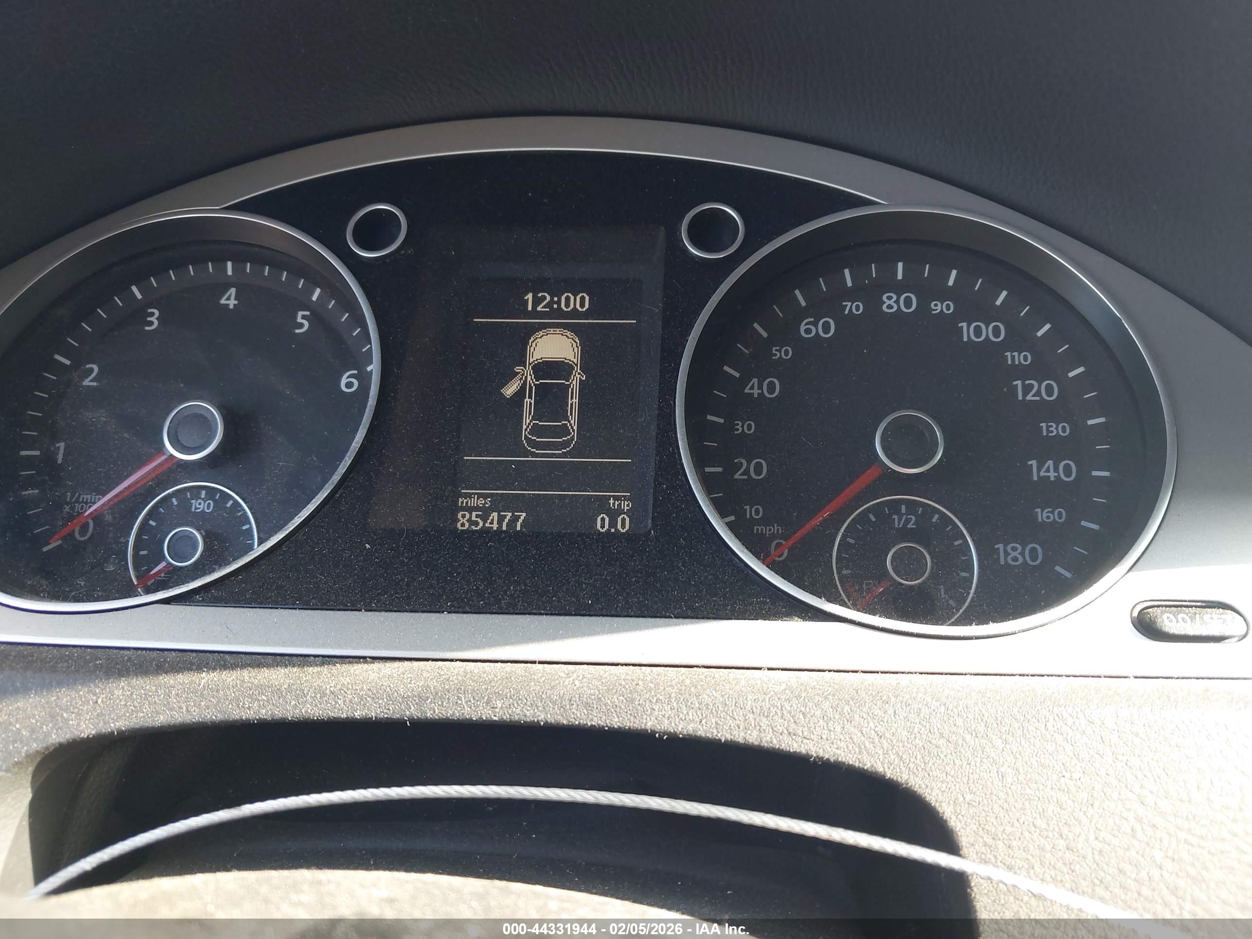 VOLKSWAGEN CC image 7