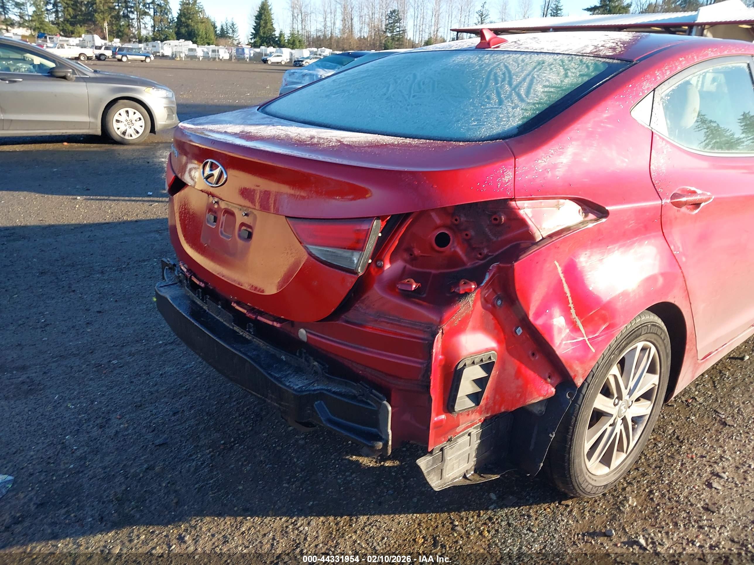 HYUNDAI ELANTRA image 6