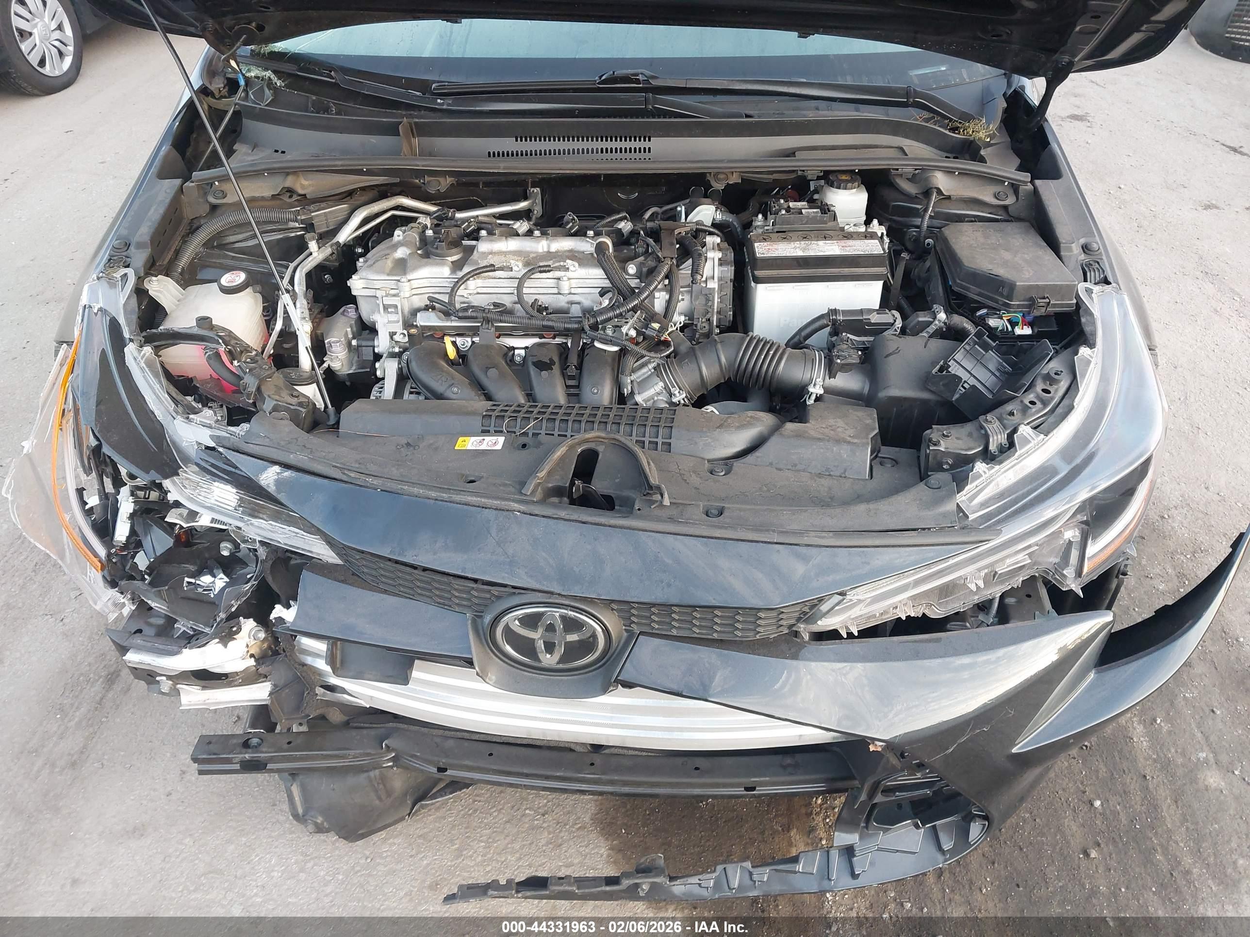 TOYOTA COROLLA image 10