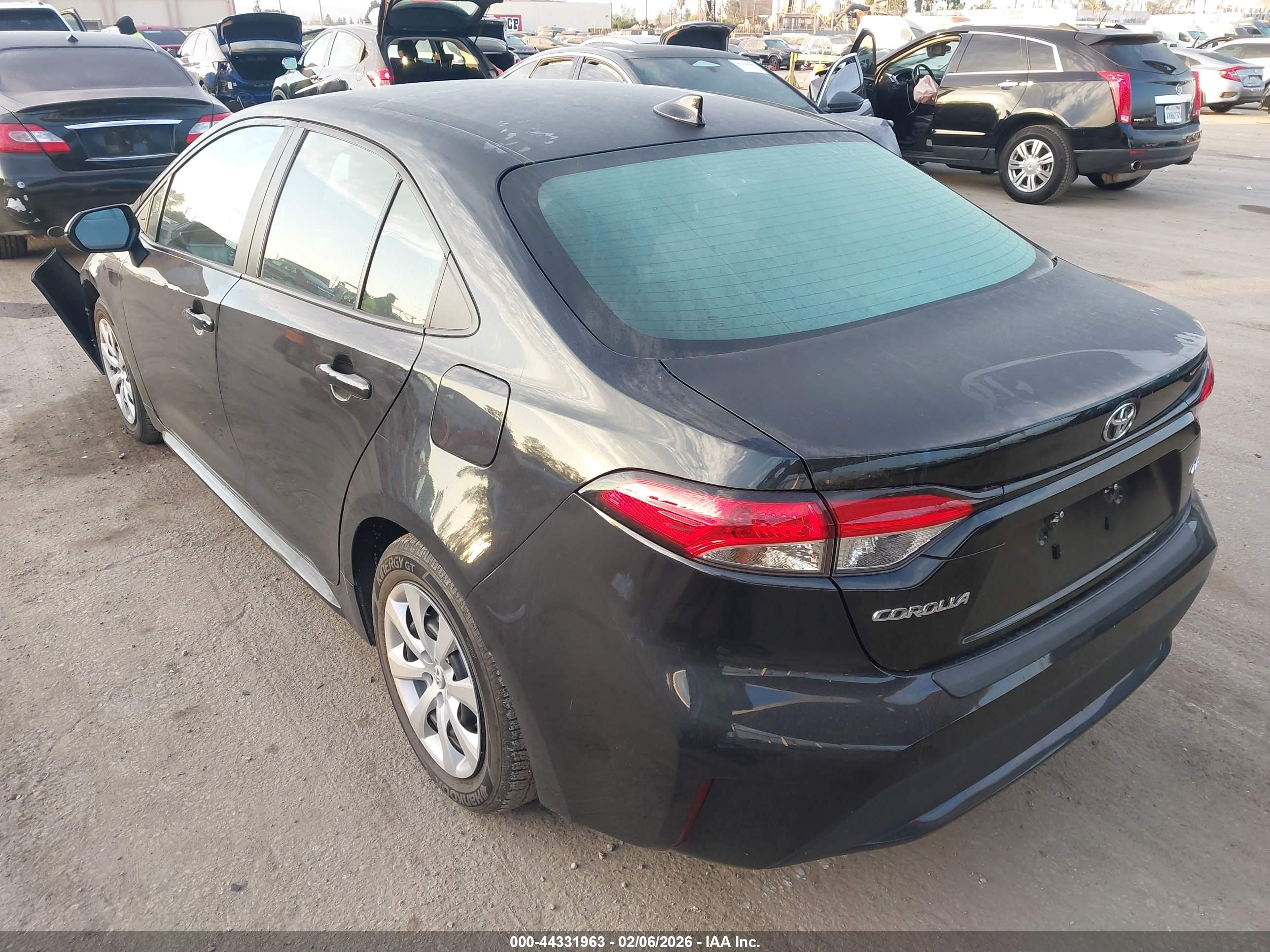 TOYOTA COROLLA image 3