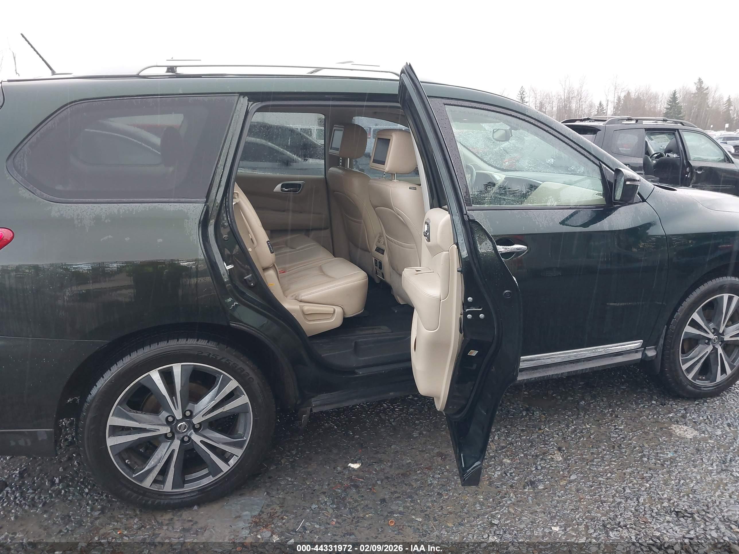 NISSAN PATHFINDER image 8