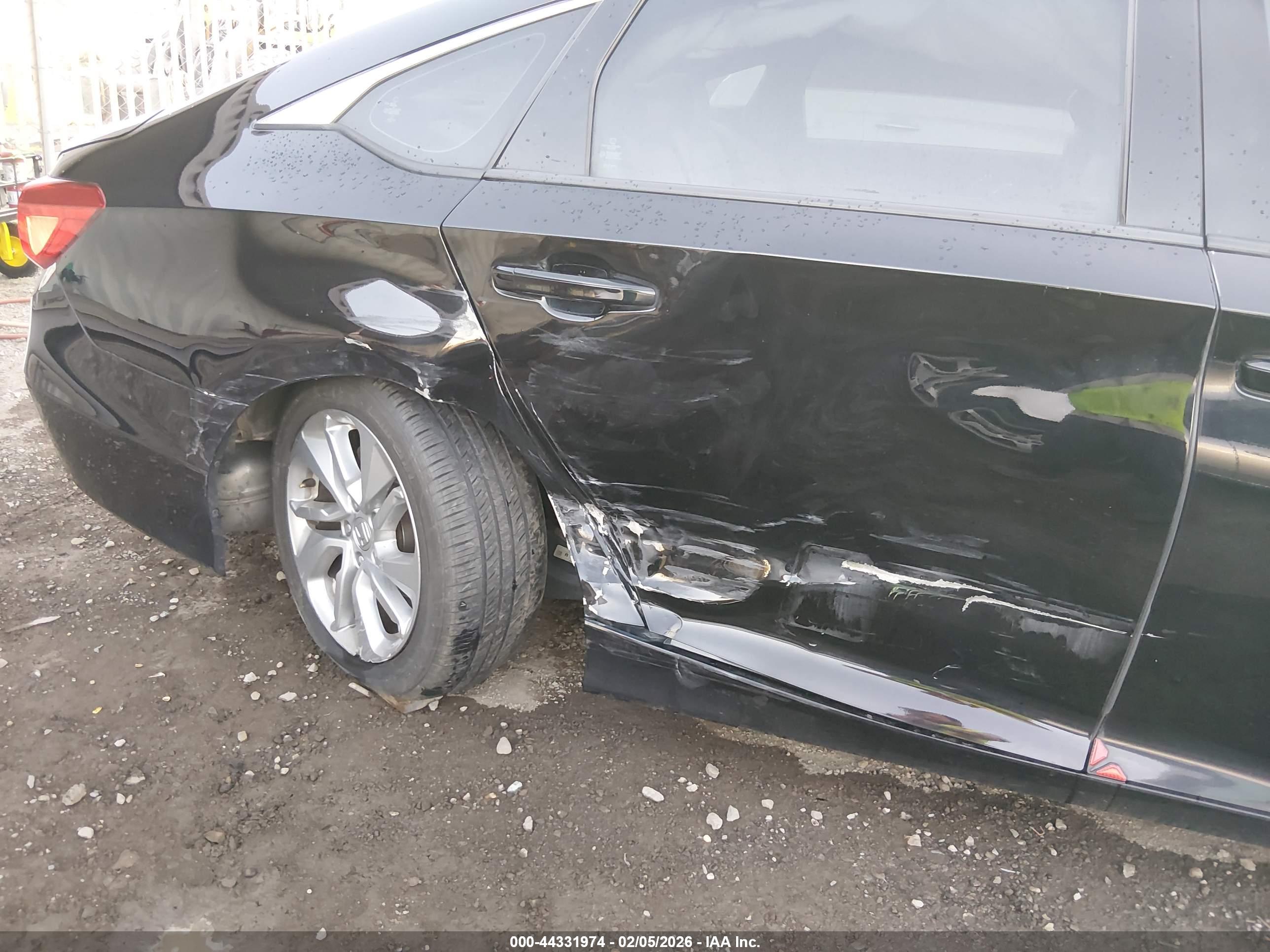 HONDA ACCORD image 6