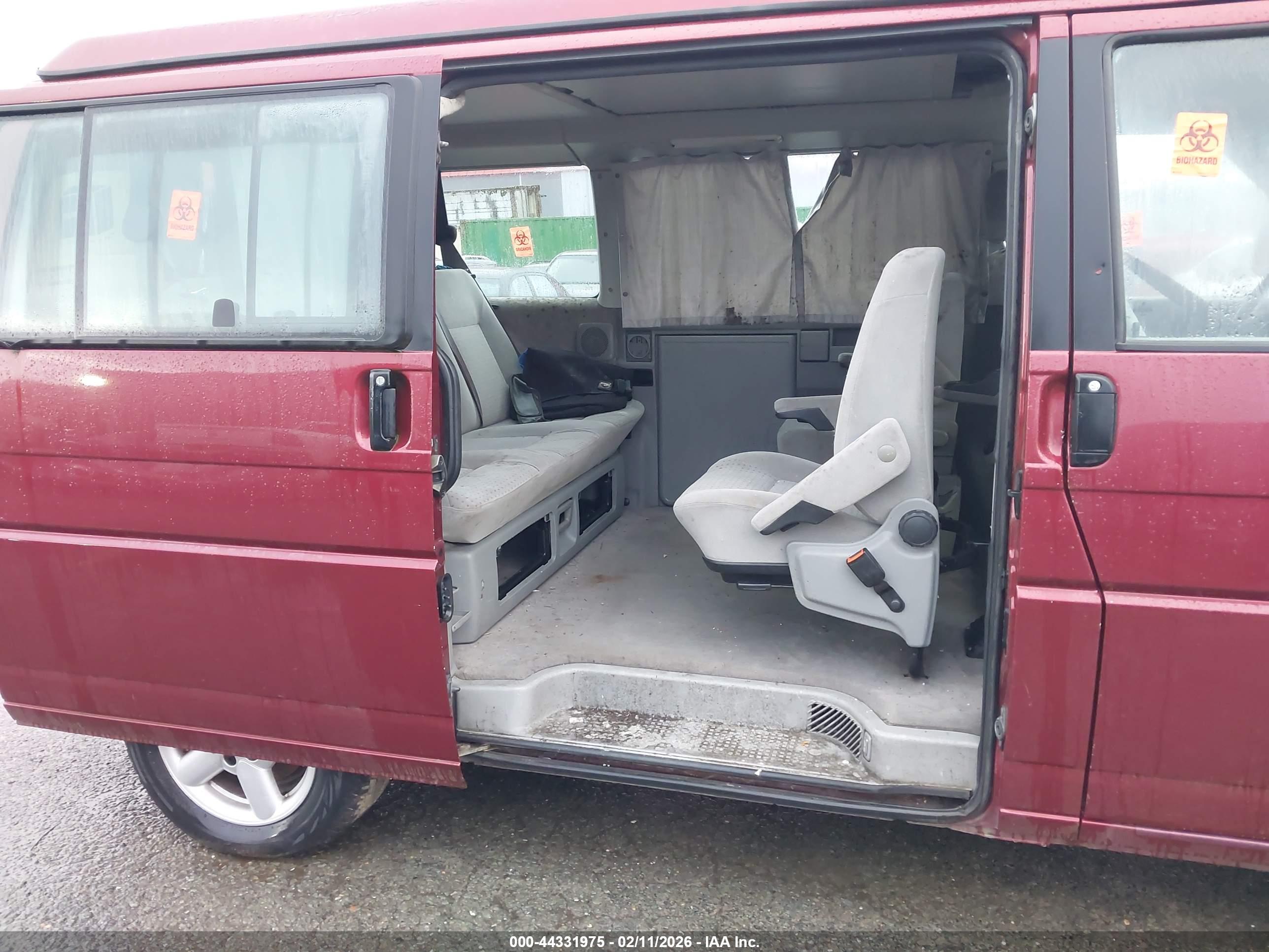 VOLKSWAGEN EUROVAN image 8