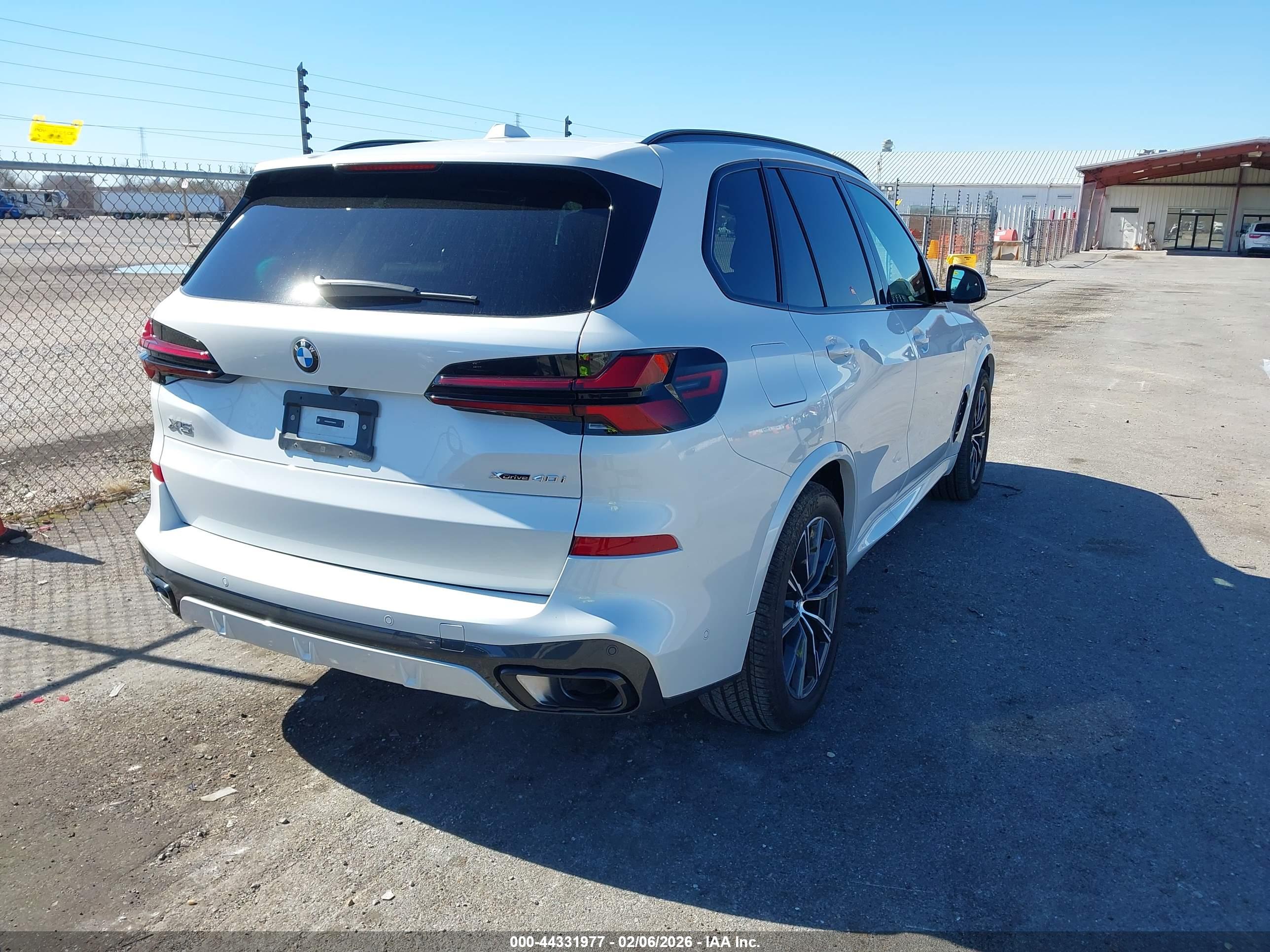 BMW X5 image 4