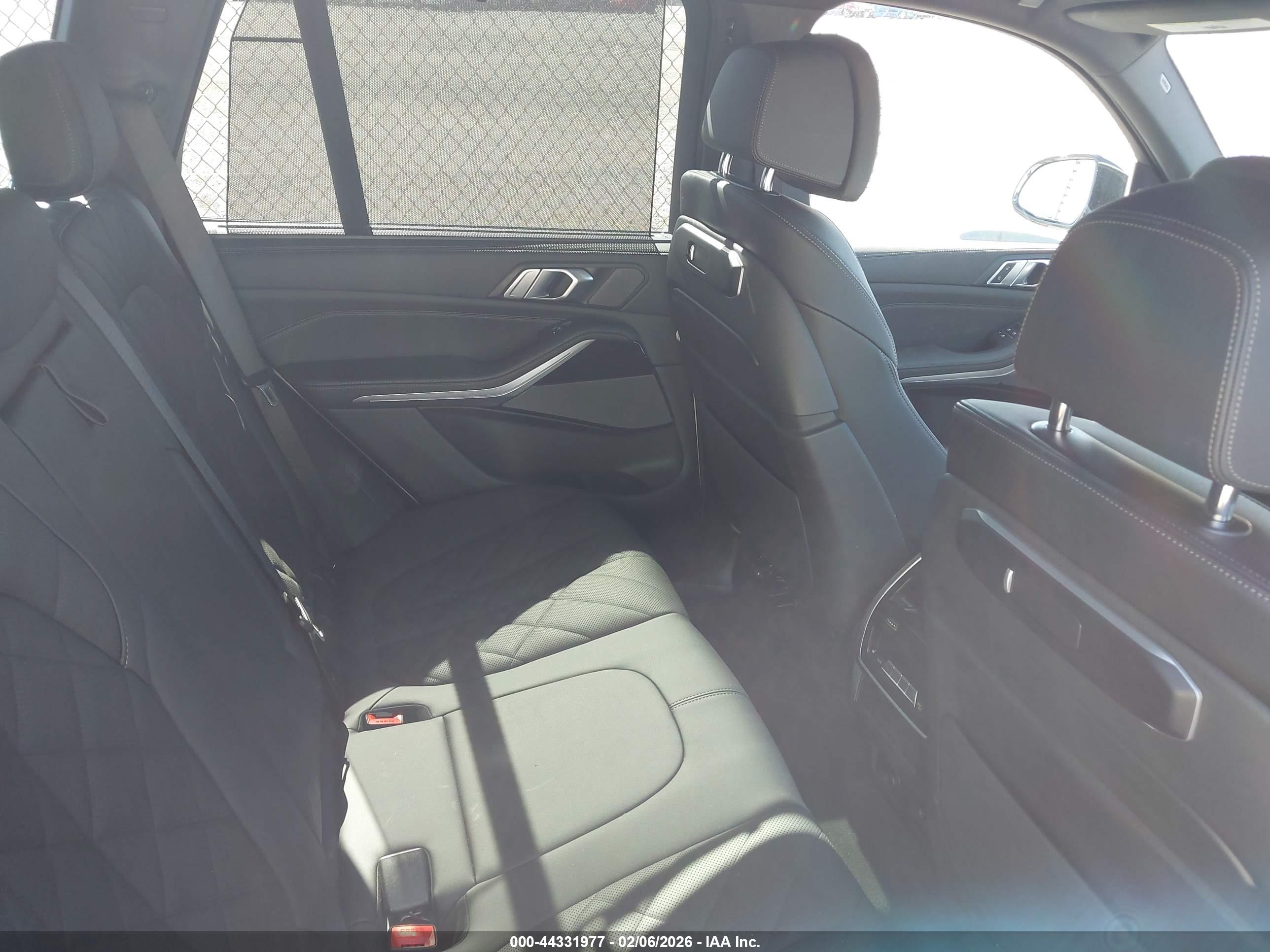 BMW X5 image 8