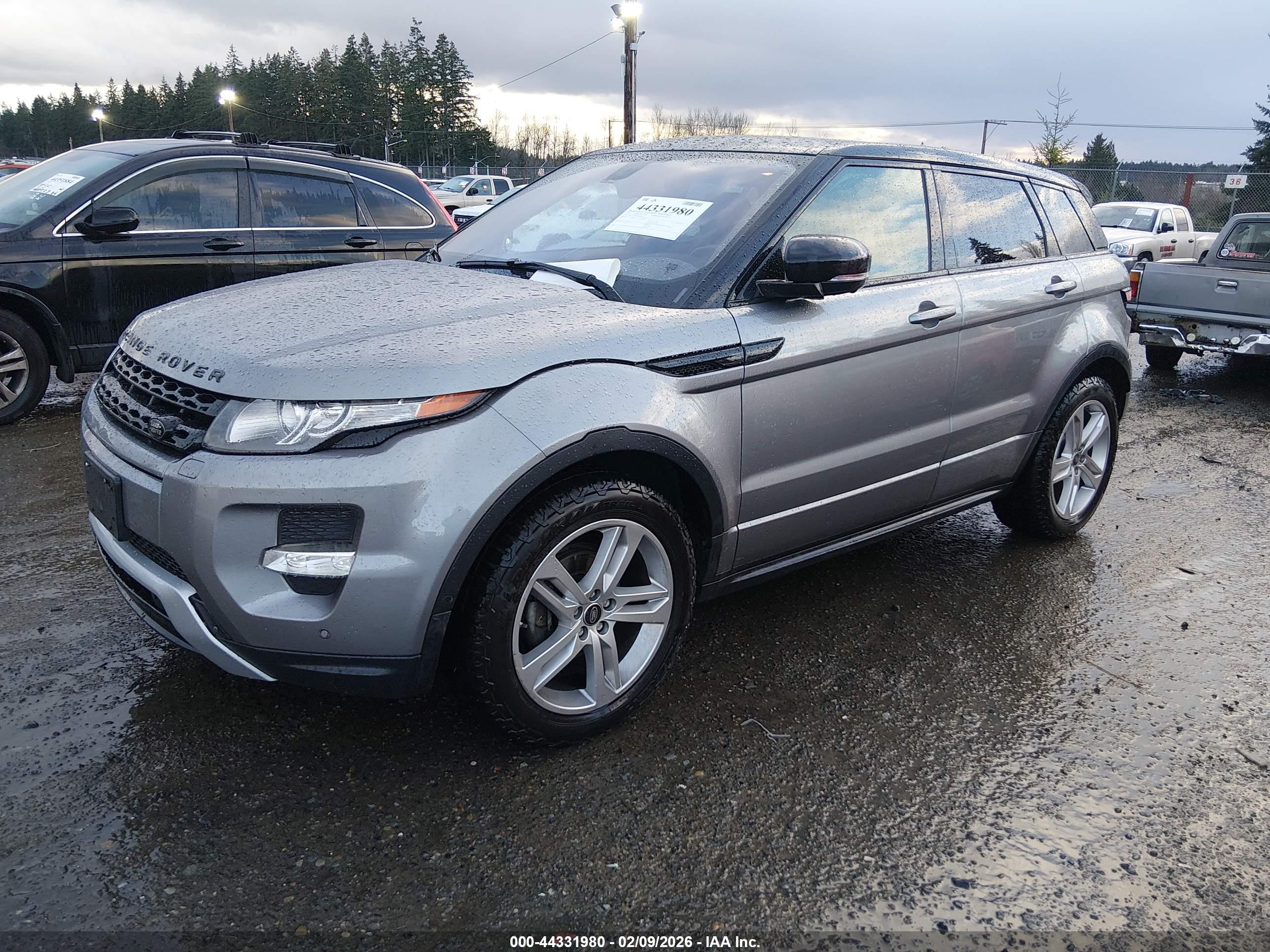 LAND ROVER image 2