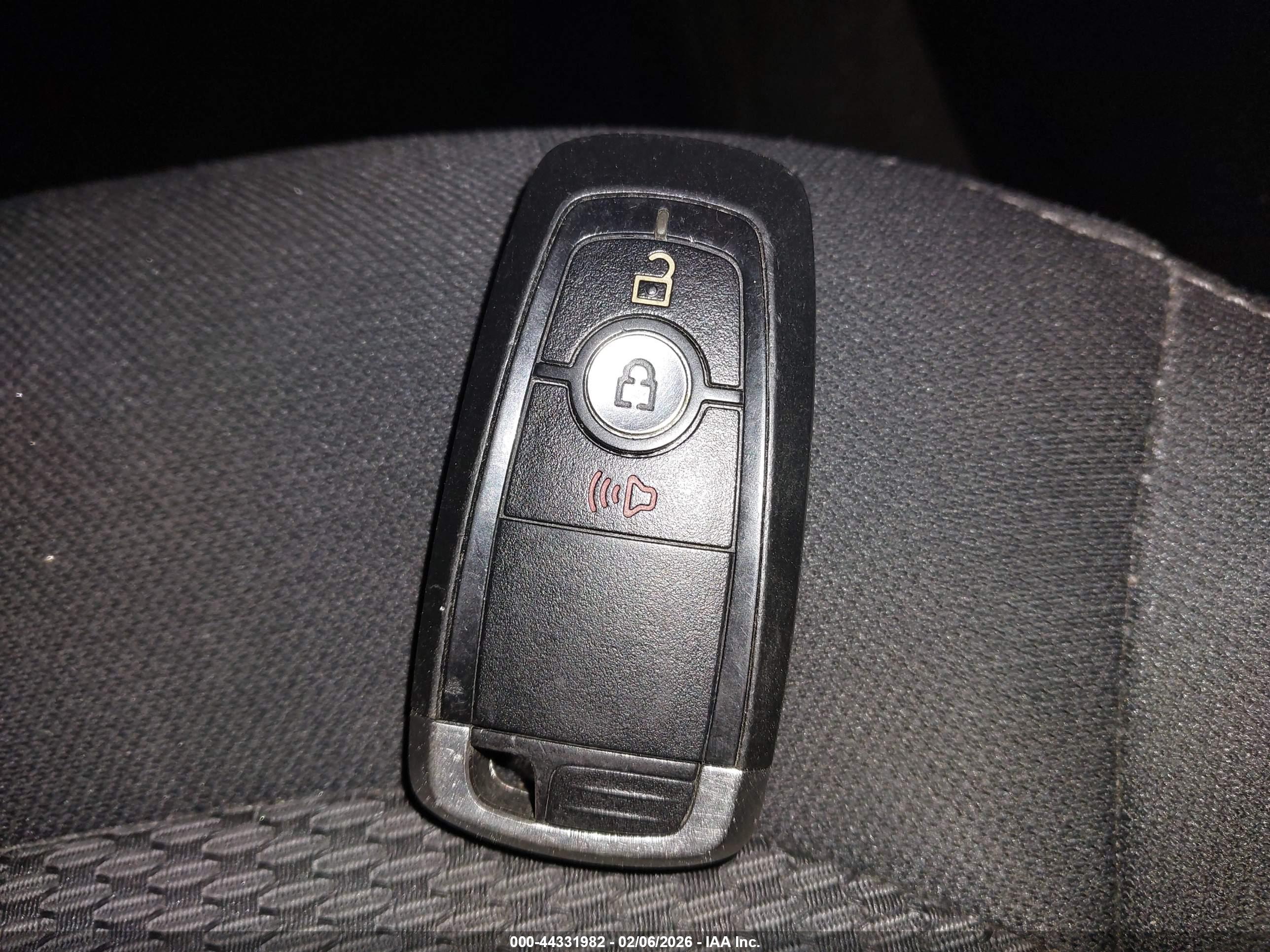 FORD EXPLORER image 11