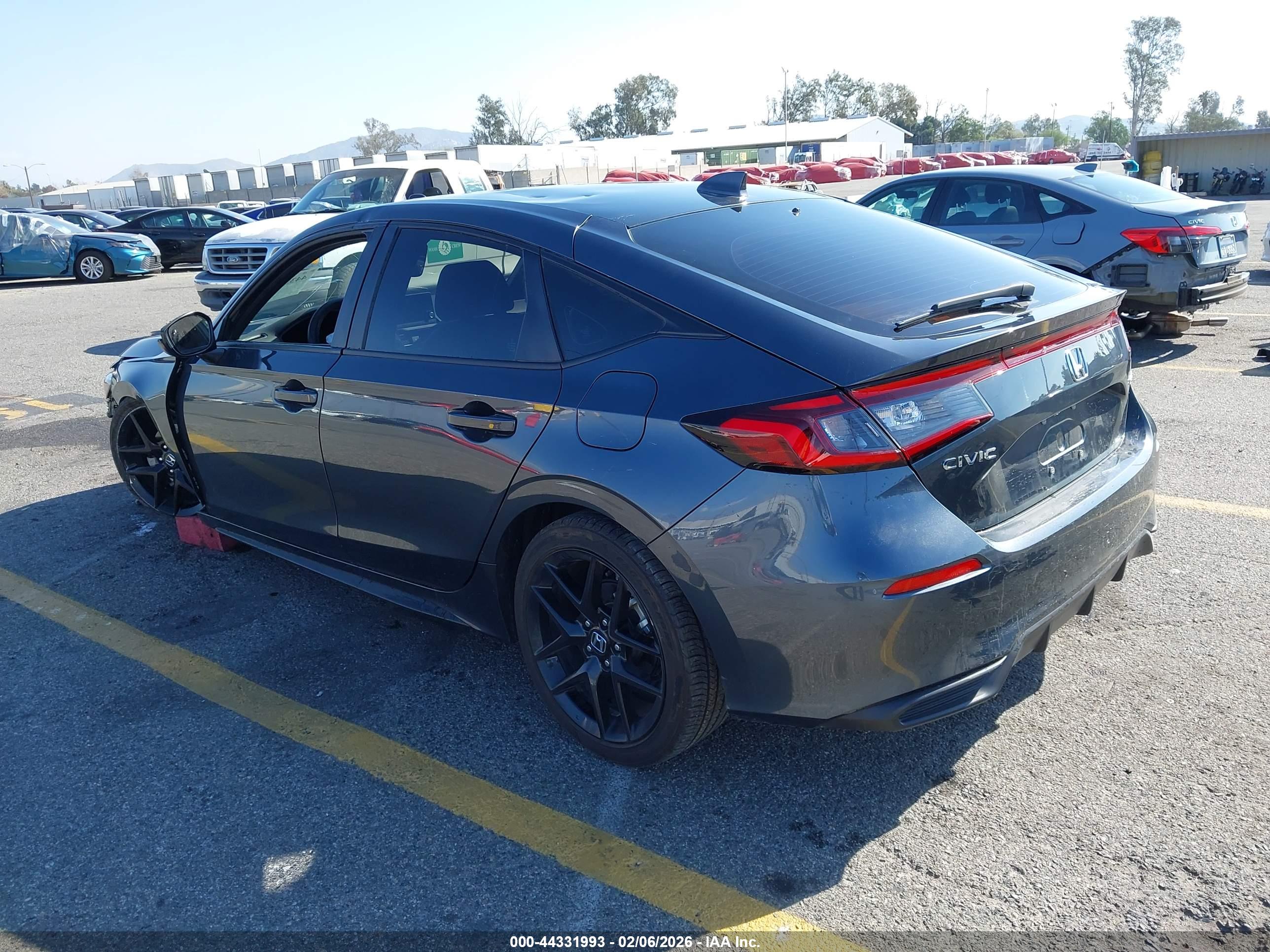HONDA CIVIC image 3