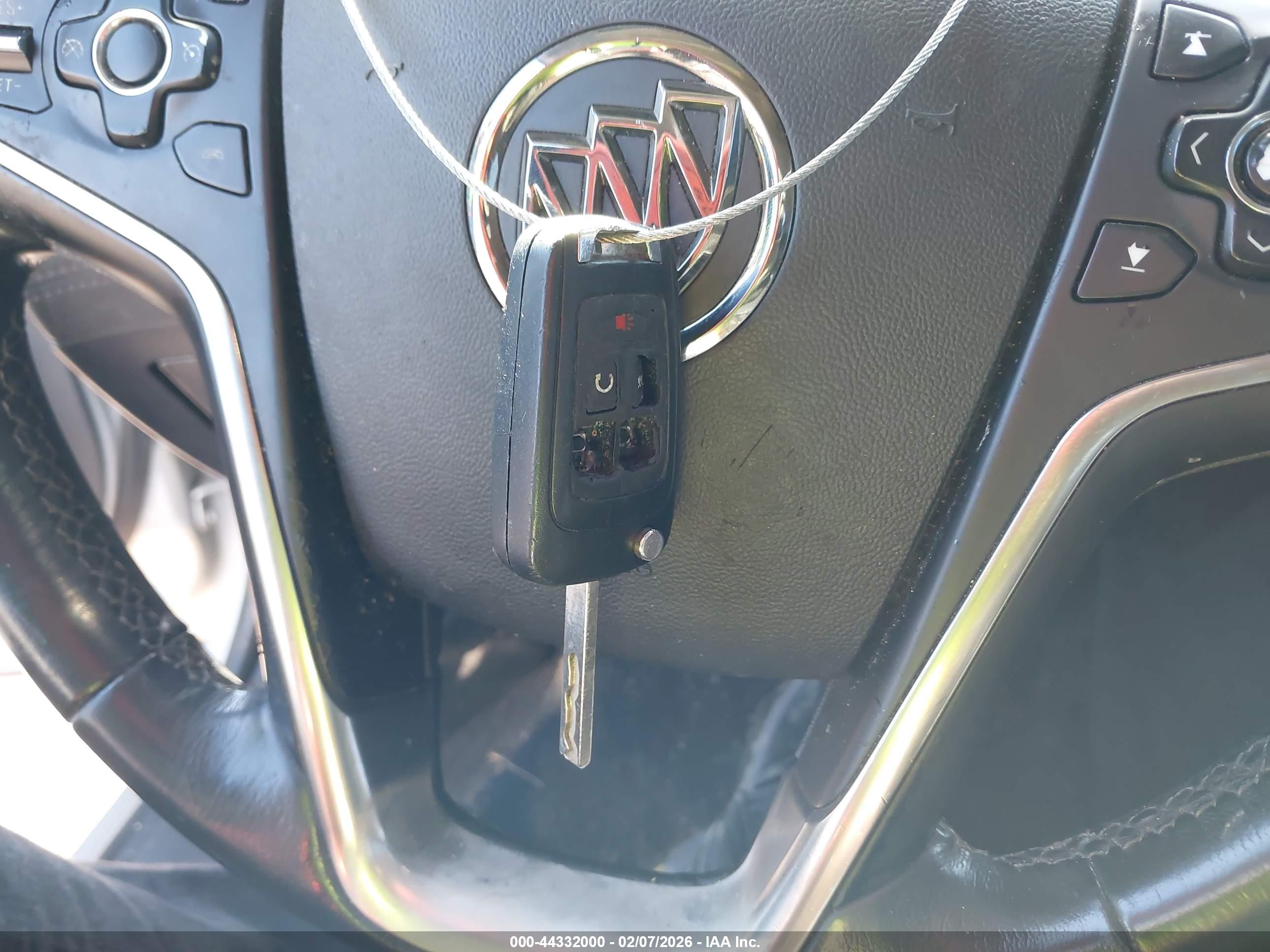 BUICK LACROSSE image 11