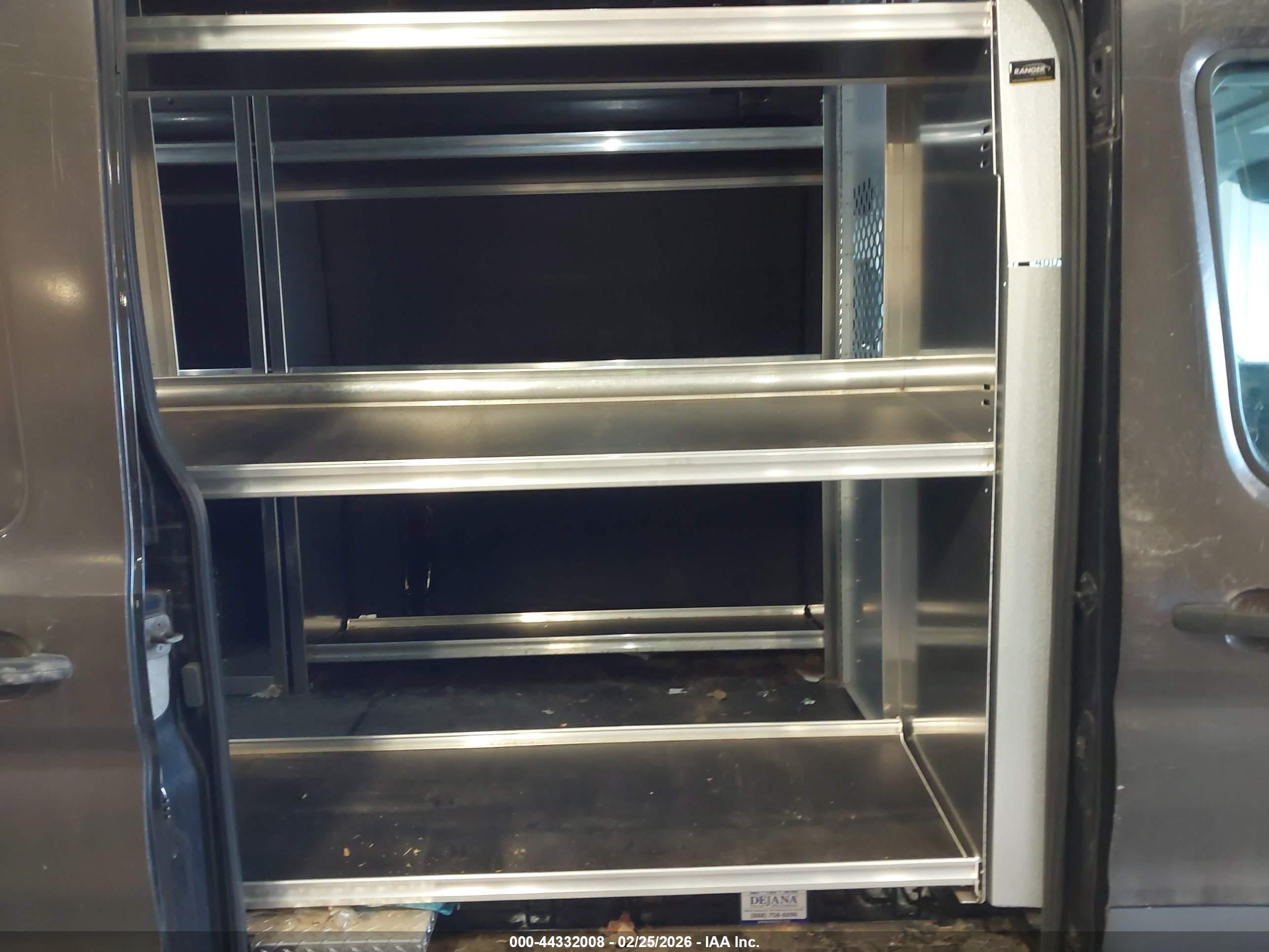 FORD TRANSIT-250 image 8