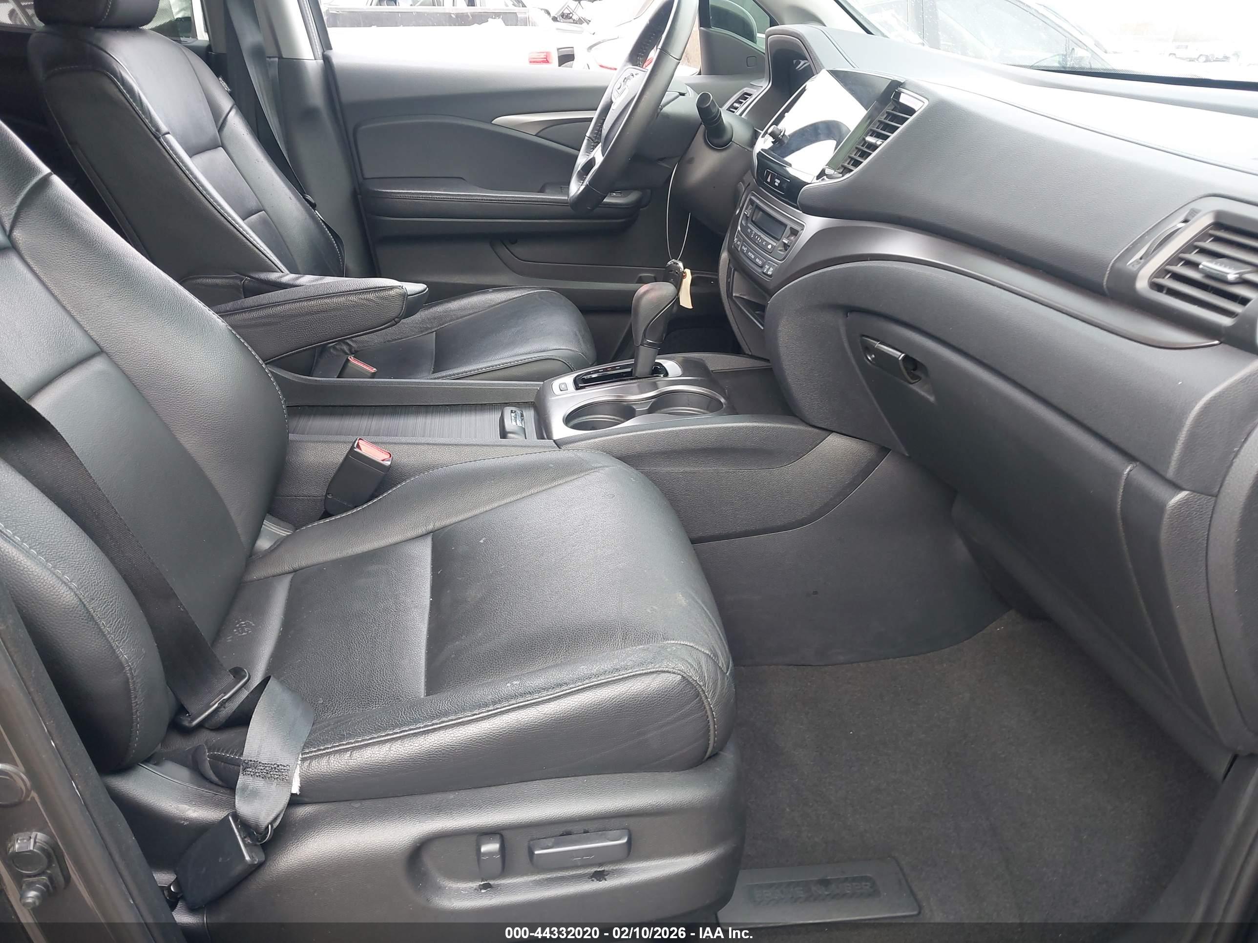 HONDA PILOT image 5