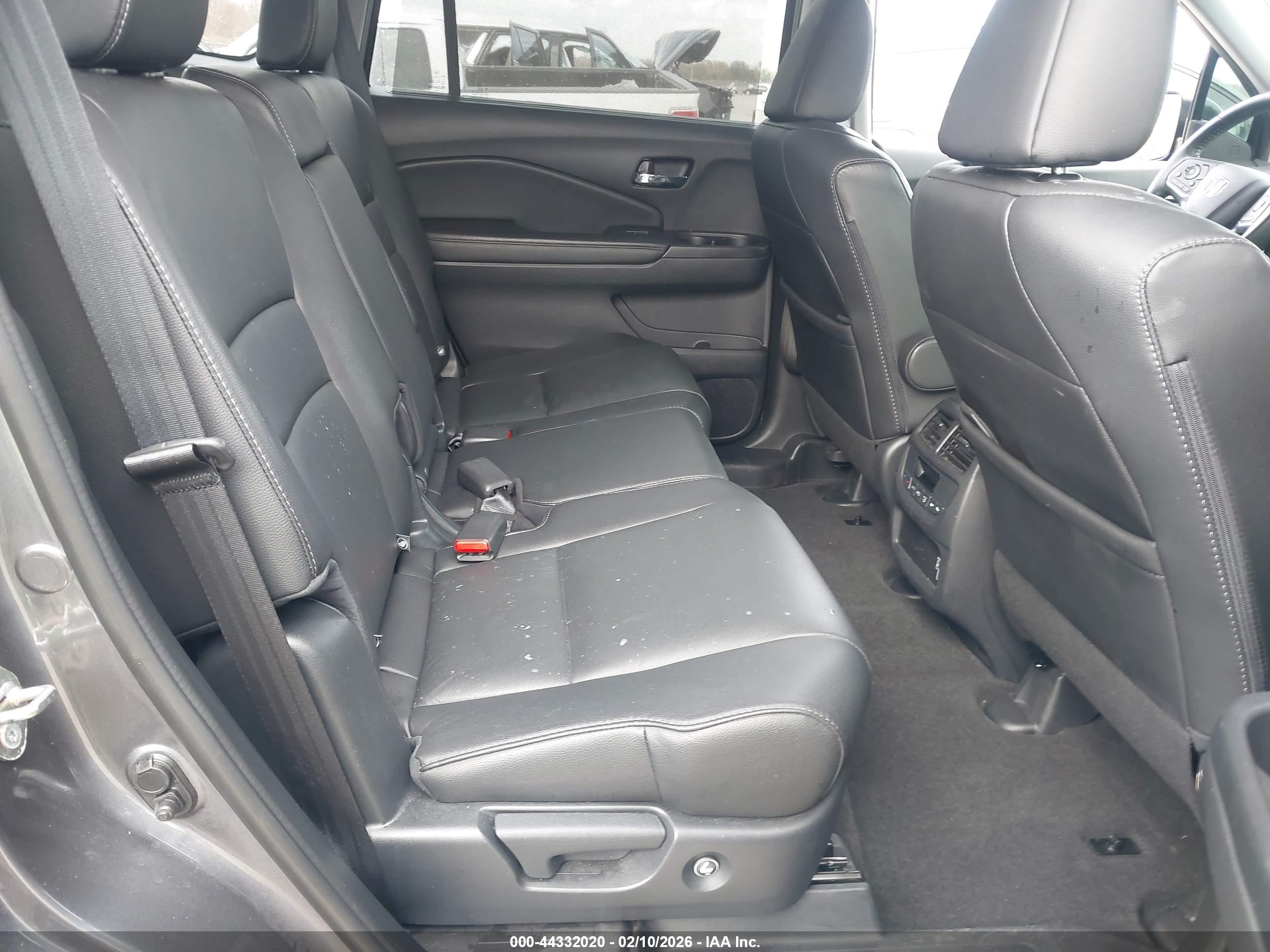 HONDA PILOT image 8
