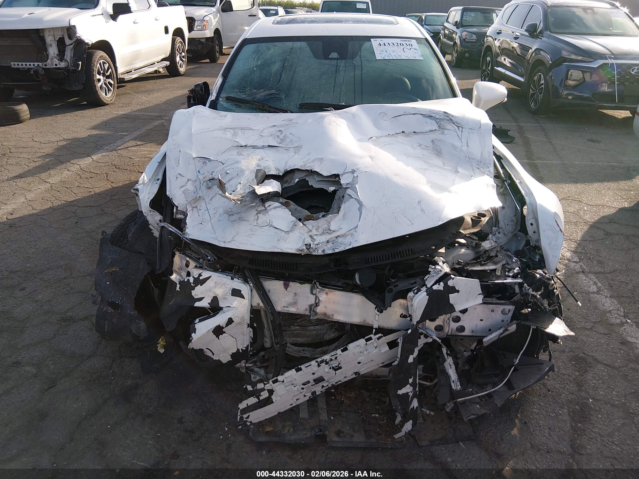 LEXUS IS image 6