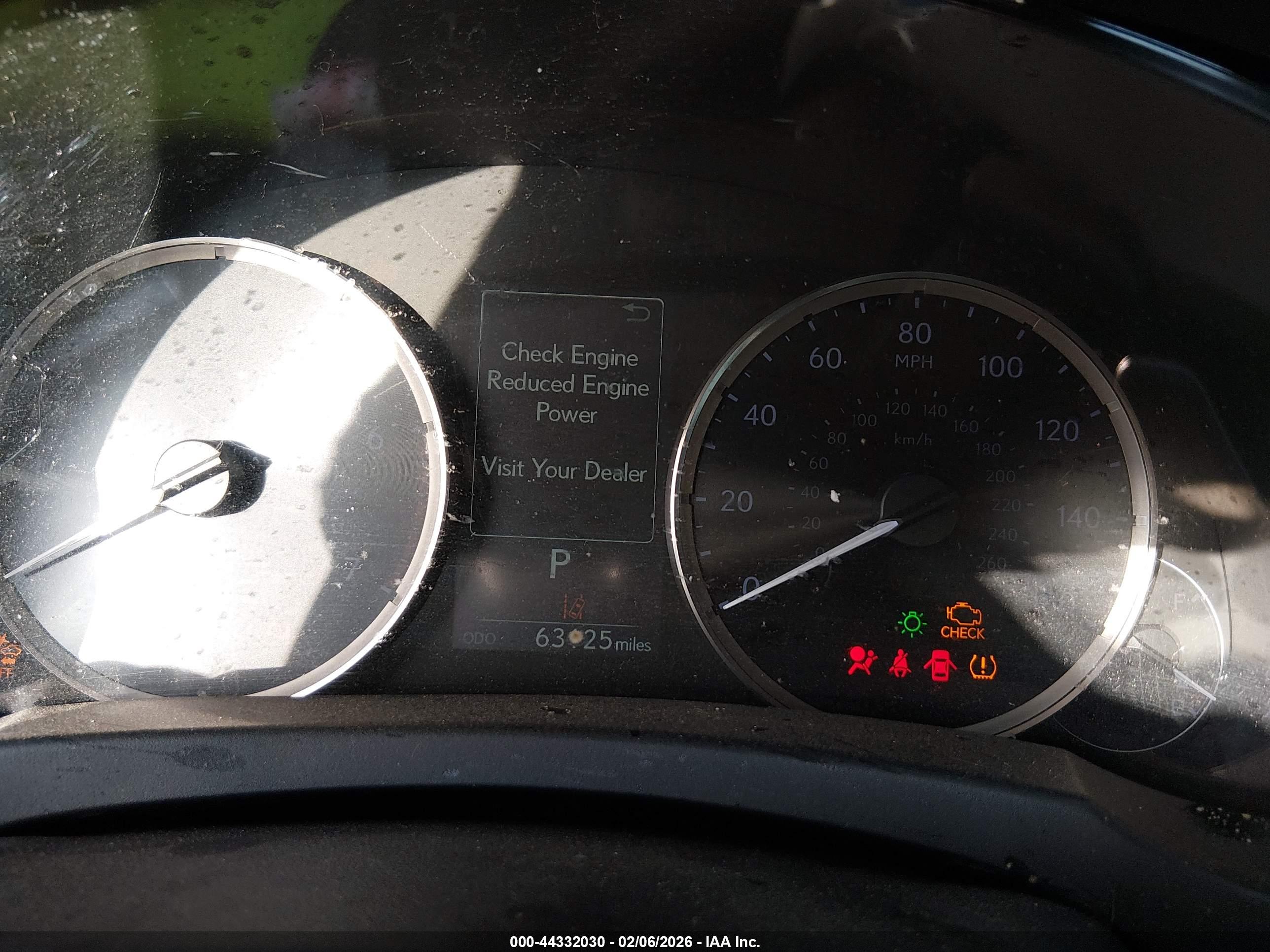 LEXUS IS image 7