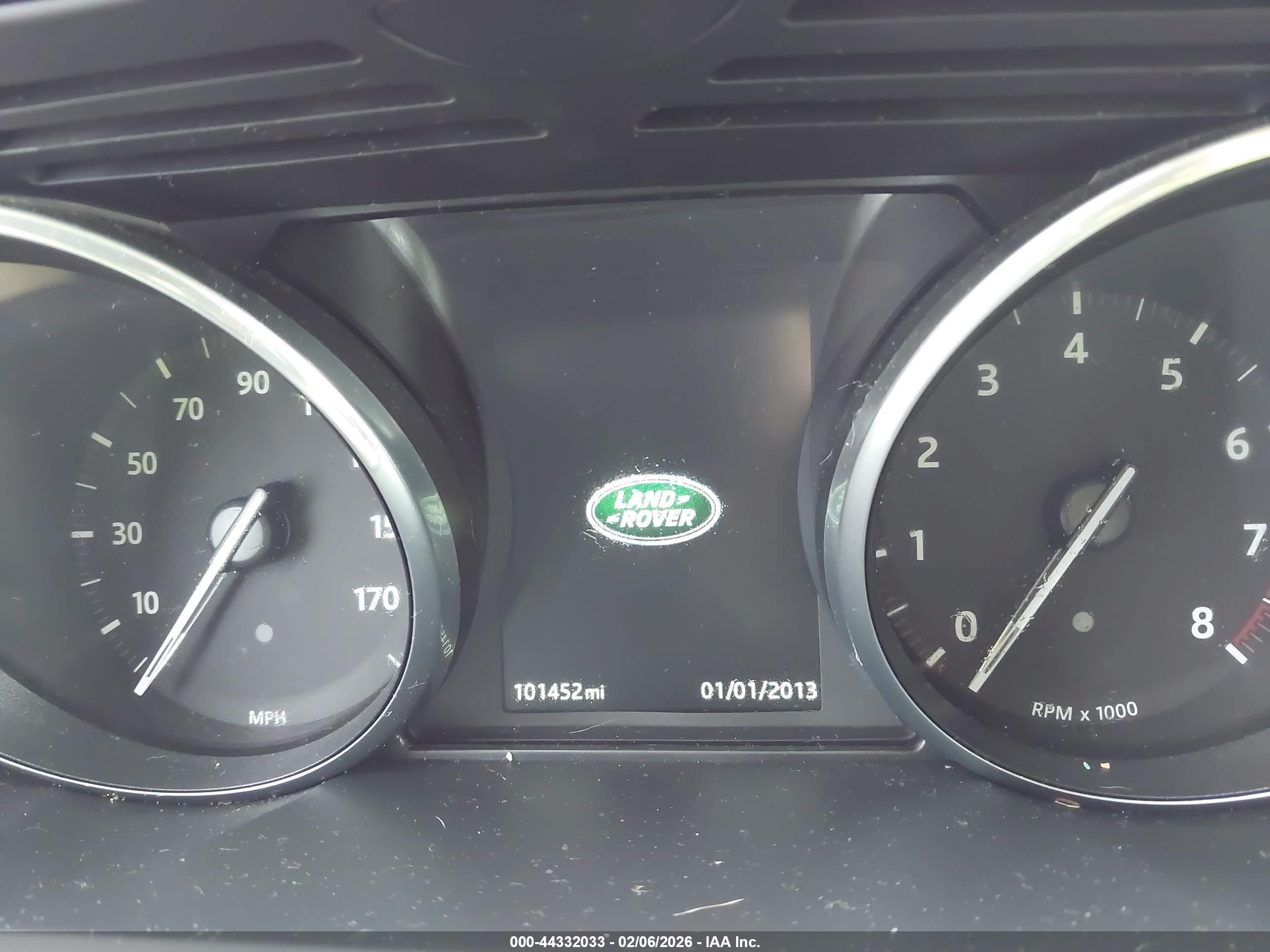 LAND ROVER image 7