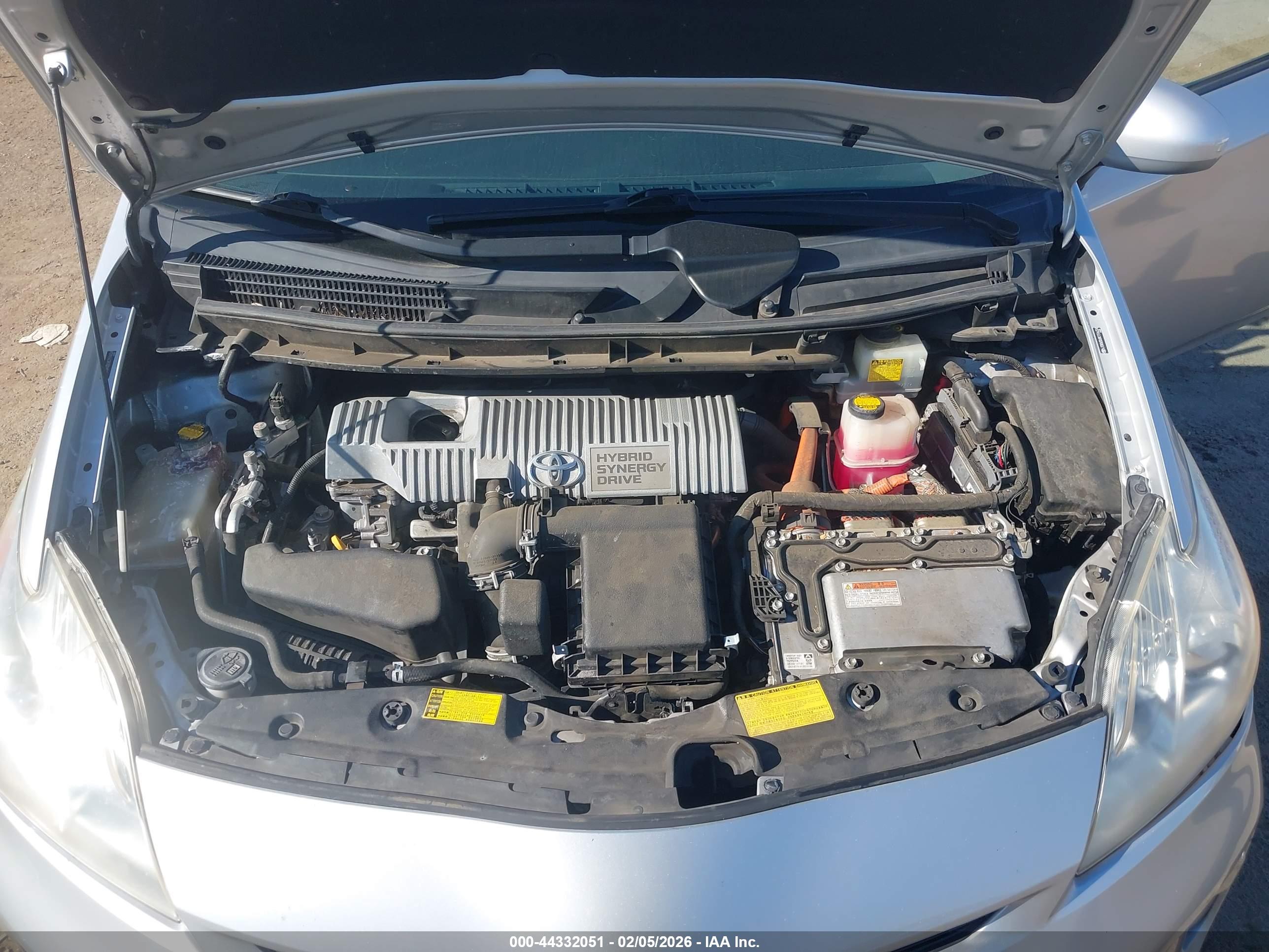 TOYOTA PRIUS image 10