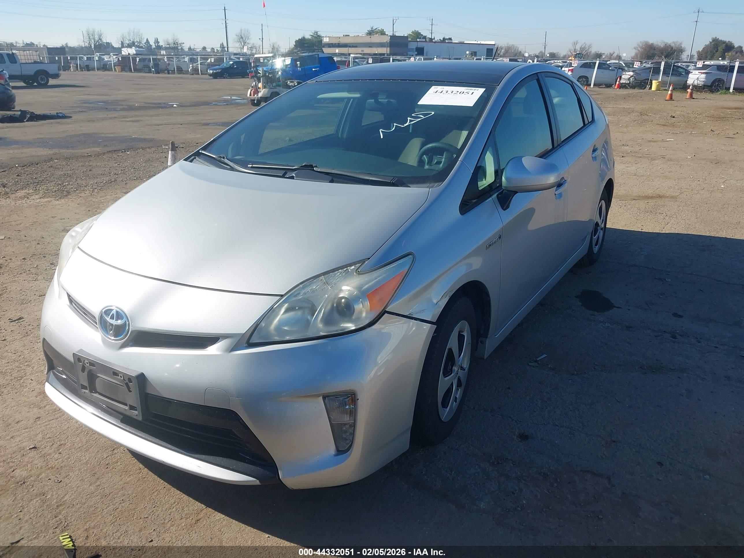 TOYOTA PRIUS image 2