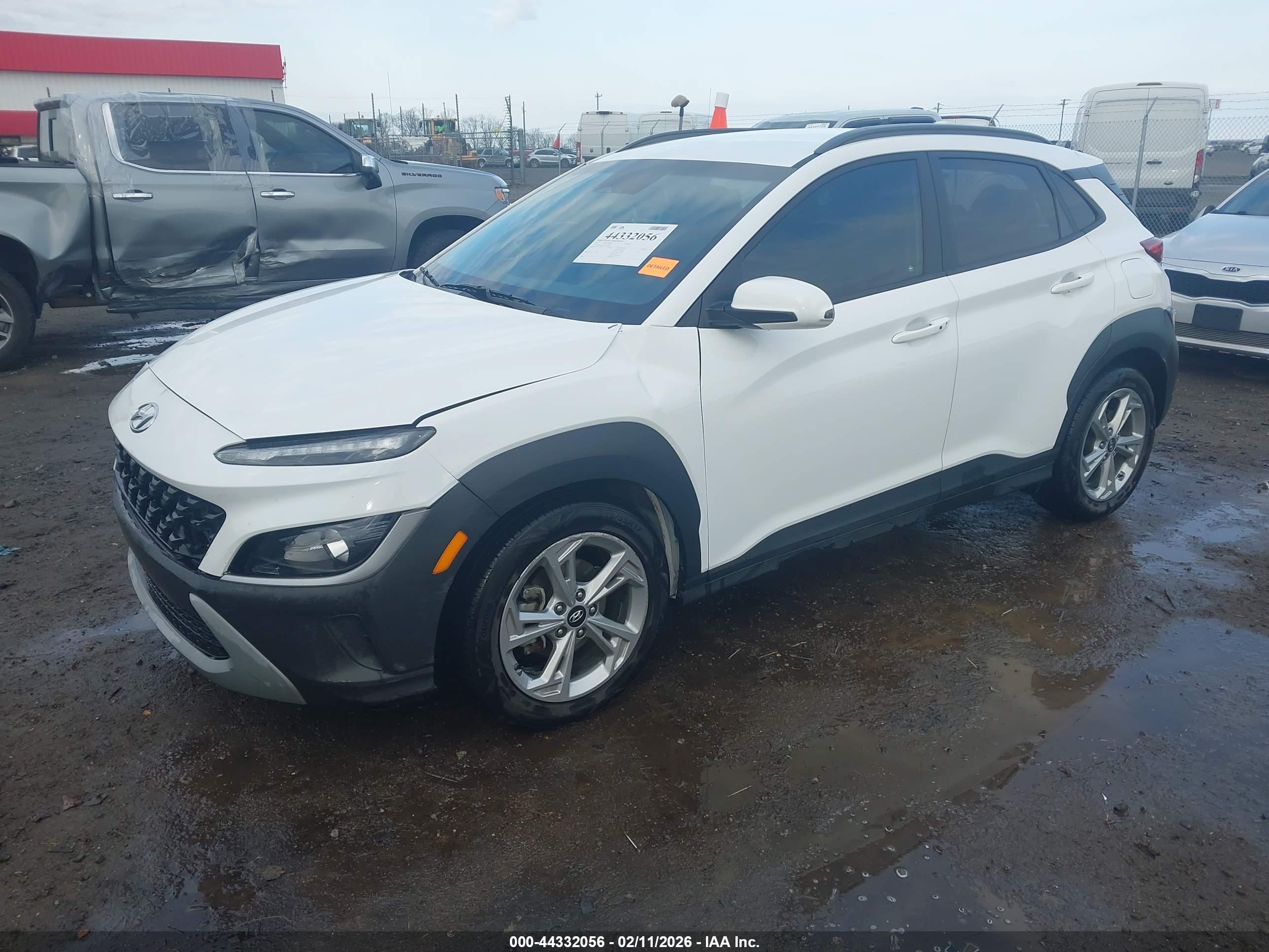 HYUNDAI KONA image 2