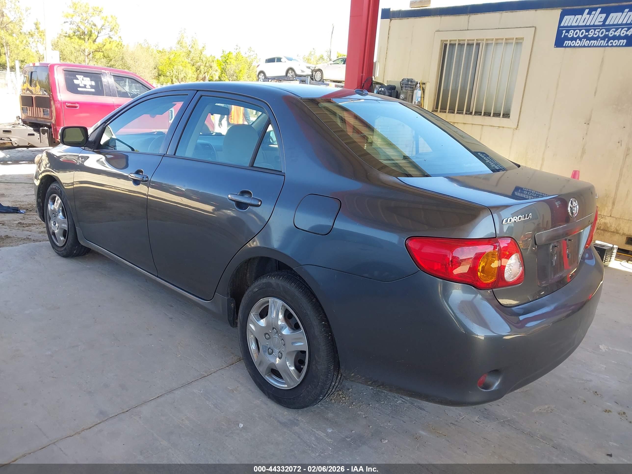 TOYOTA COROLLA image 3