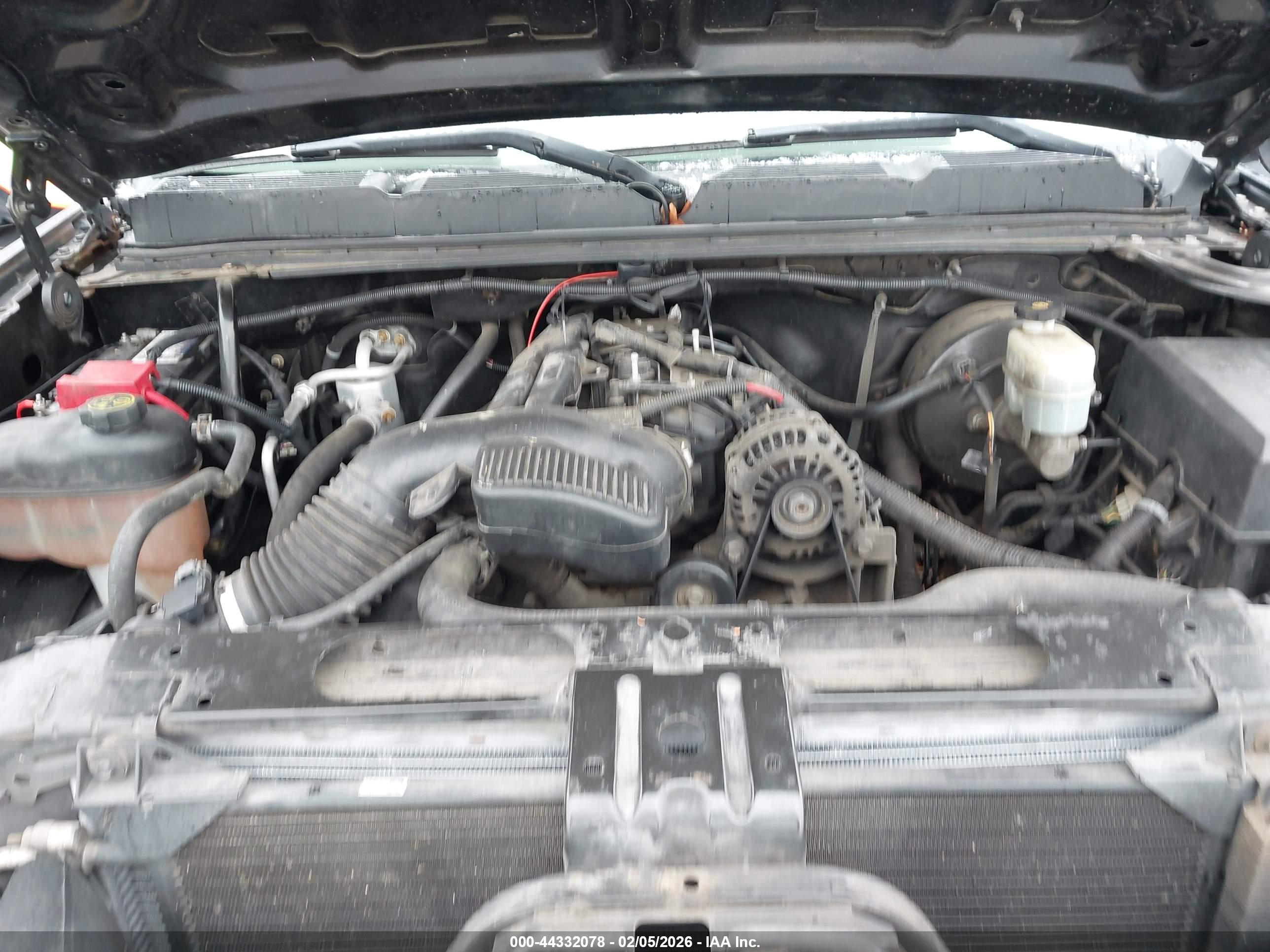 CHEVROLET SILVERADO image 10