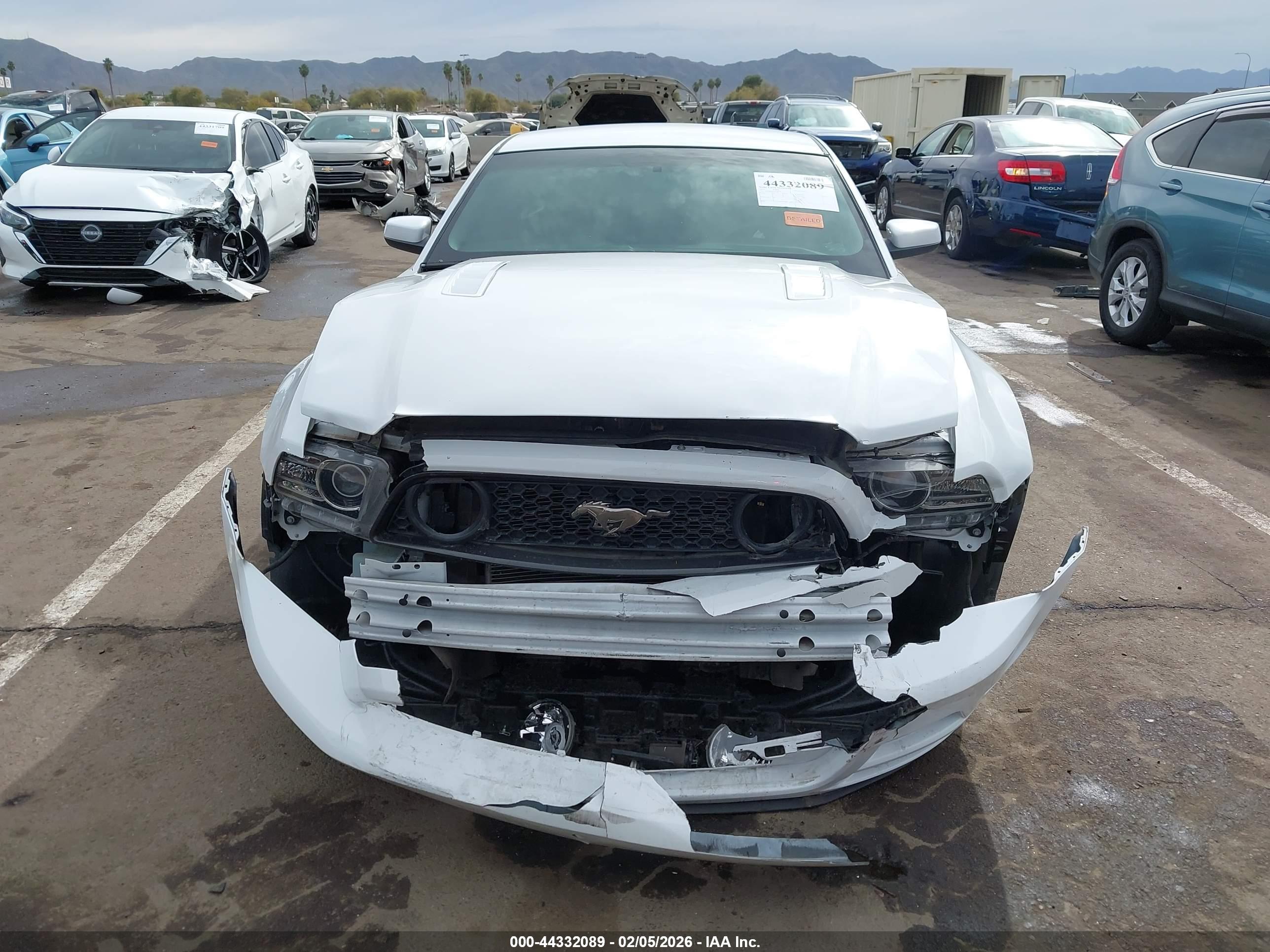 FORD MUSTANG image 6